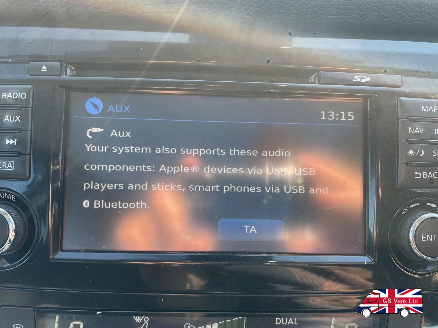 Nissan Qashqai 1.2 DIG-T N-Connecta SUV 5dr Petrol Manual 2WD Euro 6 (s/s) (115 ps)