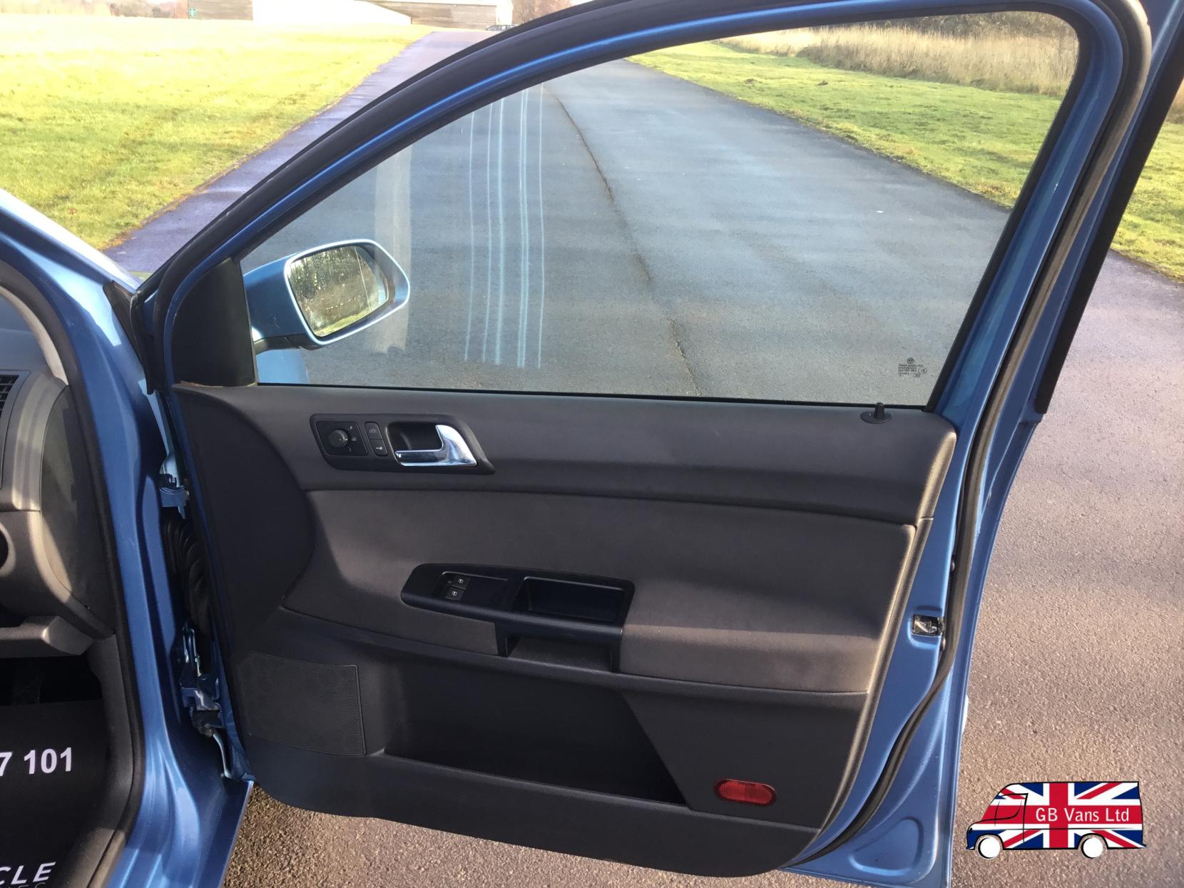 Volkswagen Polo 1.4 SE Hatchback 5dr Petrol Manual (150 g/km, 79 bhp)