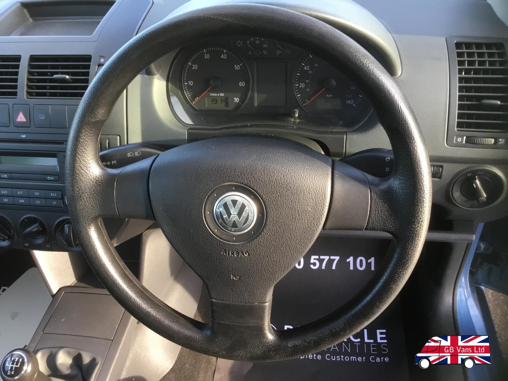 Volkswagen Polo 1.4 SE Hatchback 5dr Petrol Manual (150 g/km, 79 bhp)