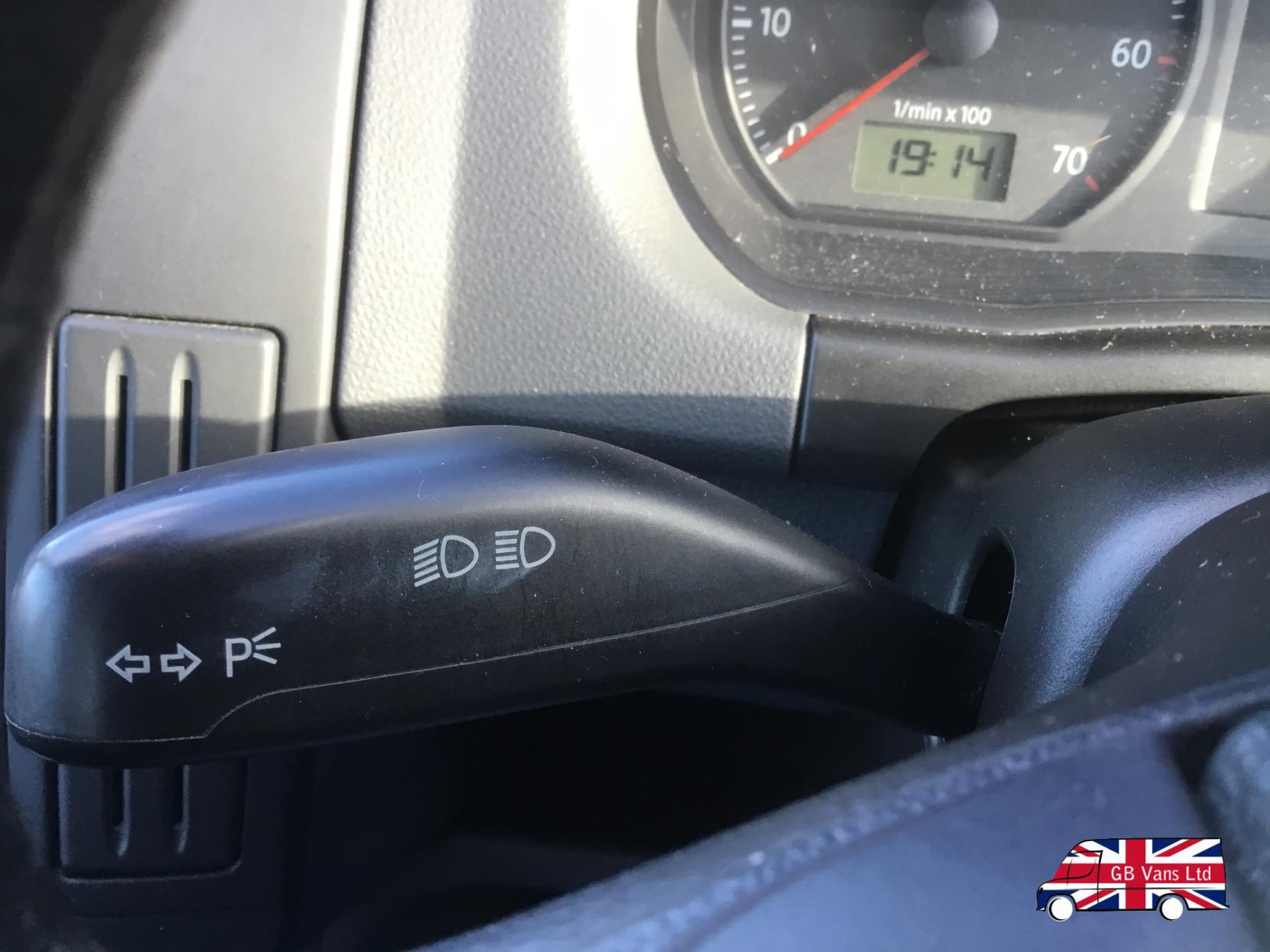 Volkswagen Polo 1.4 SE Hatchback 5dr Petrol Manual (150 g/km, 79 bhp)