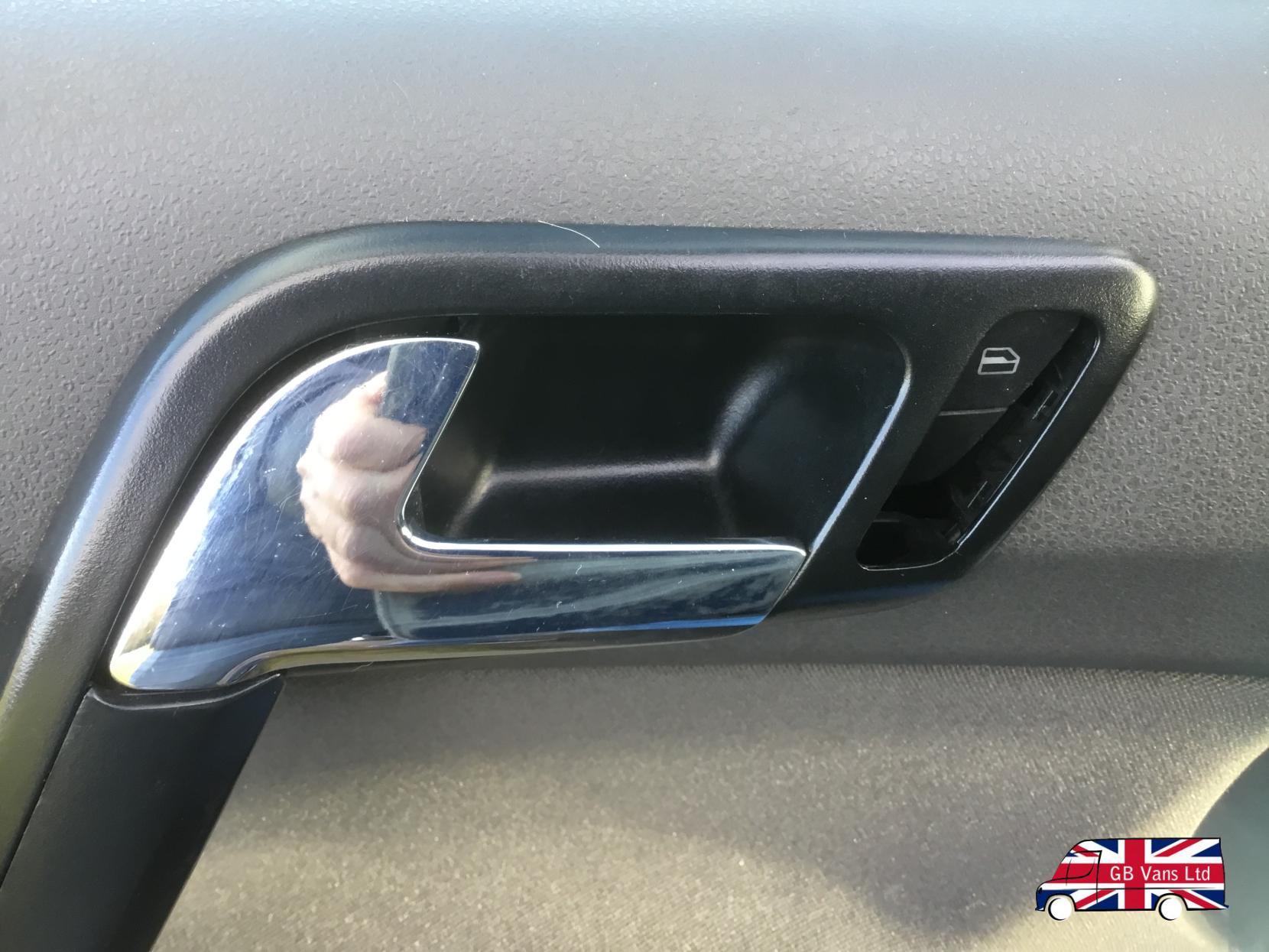 Volkswagen Polo 1.4 SE Hatchback 5dr Petrol Manual (150 g/km, 79 bhp)