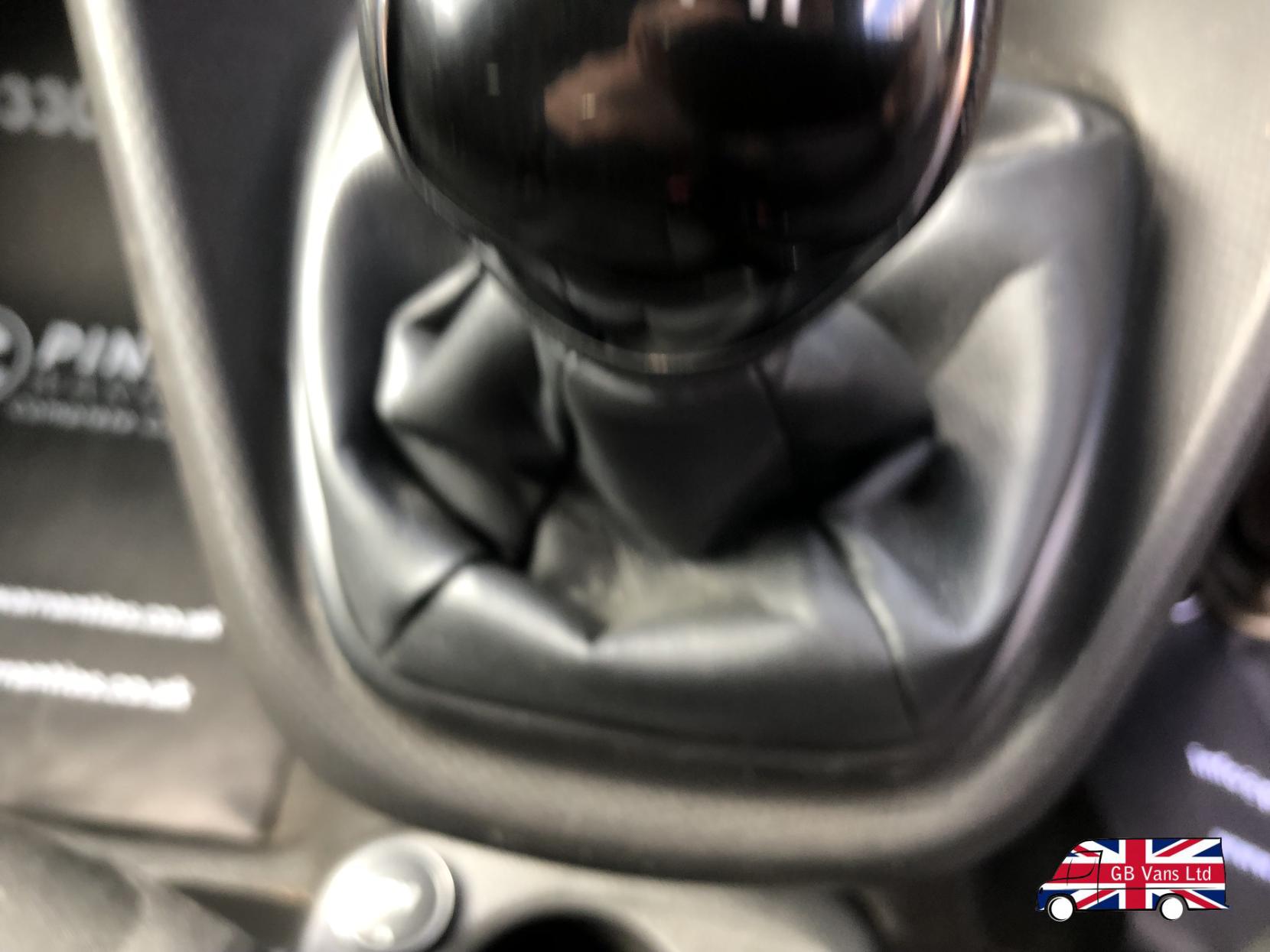 Ford Transit Connect 1.6 TDCi 210 Trend Panel Van 5dr Diesel Manual L2 H1 (128 g/km, 94 bhp)