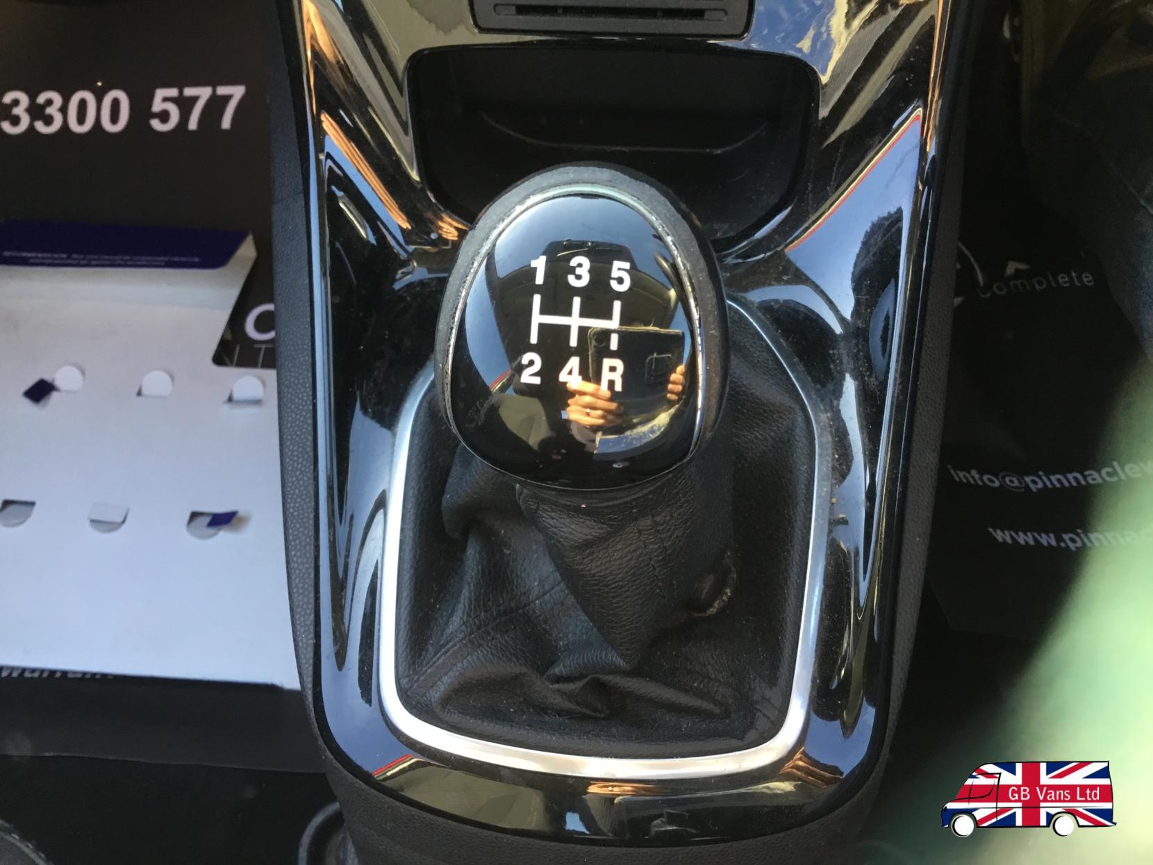 Ford Fiesta 1.25 Zetec Hatchback 3dr Petrol Manual Euro 5 (82 ps)