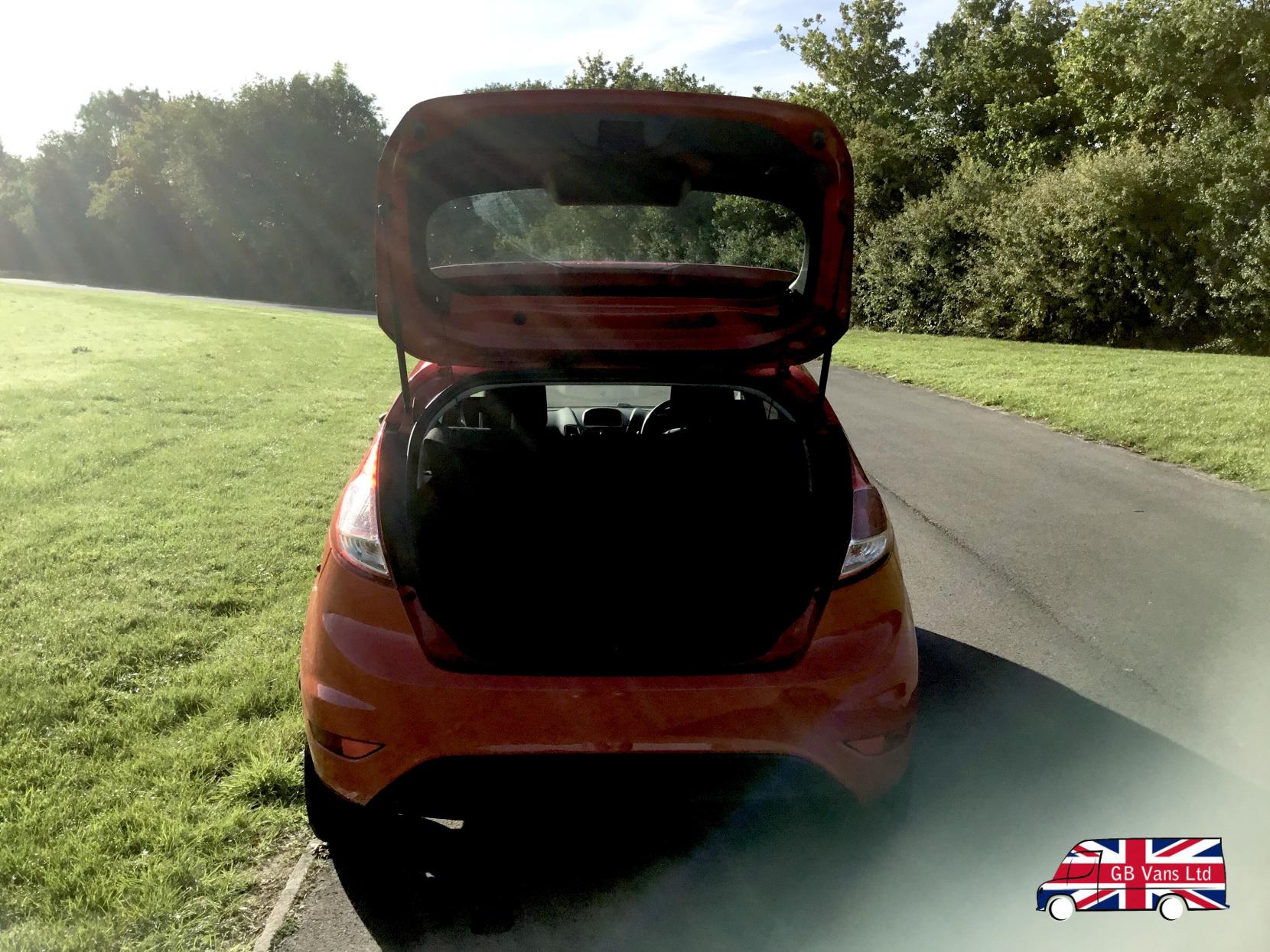 Ford Fiesta 1.25 Zetec Hatchback 3dr Petrol Manual Euro 5 (82 ps)