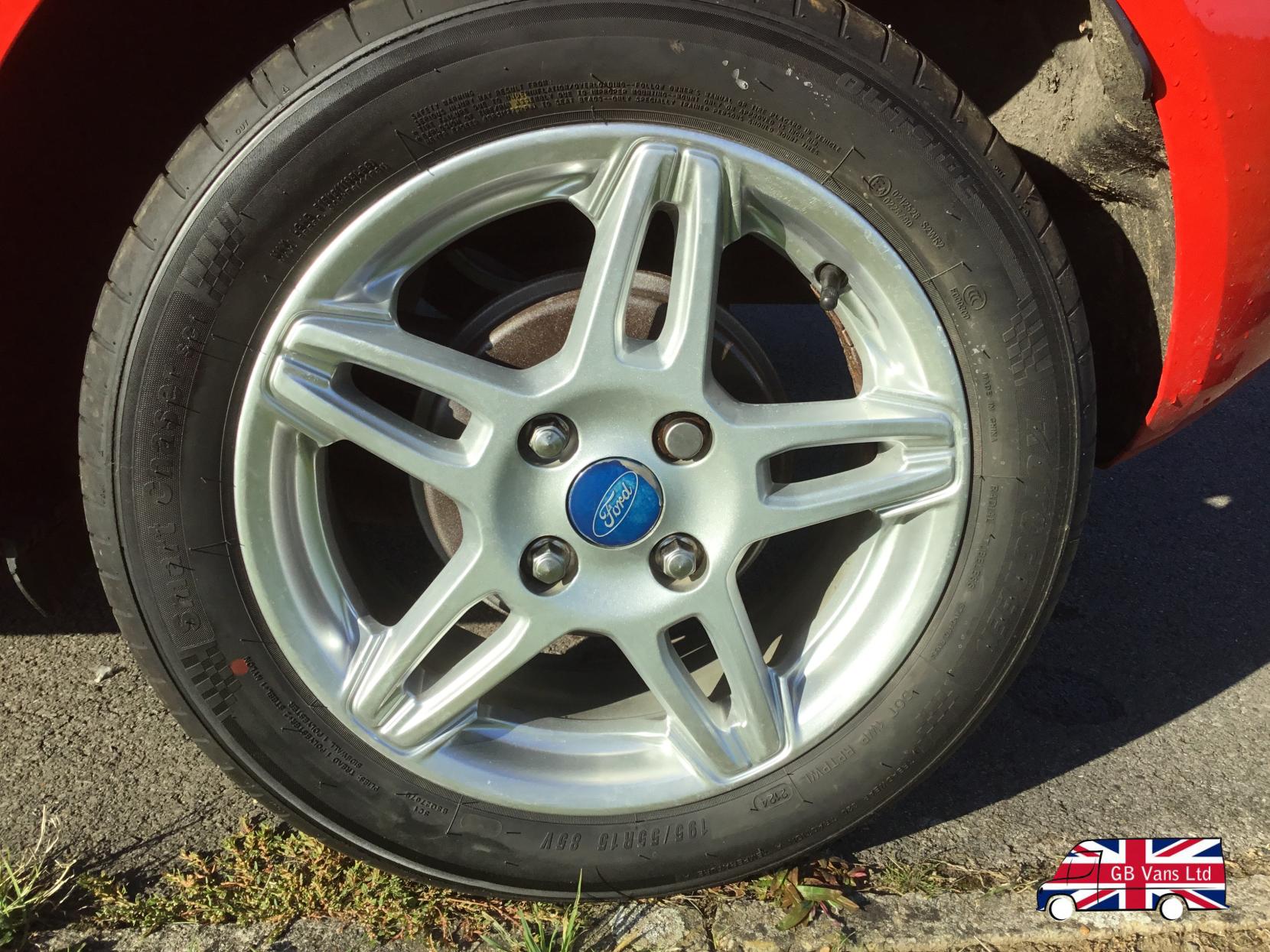 Ford Fiesta 1.25 Zetec Hatchback 3dr Petrol Manual Euro 5 (82 ps)