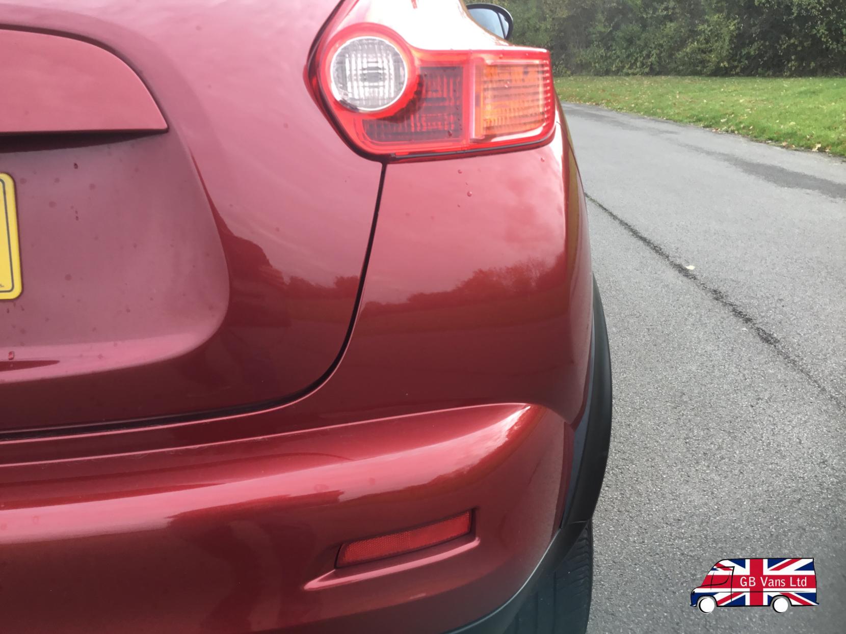 Nissan Juke 1.6 Acenta SUV 5dr Petrol Manual Euro 5 (s/s) (117 ps)