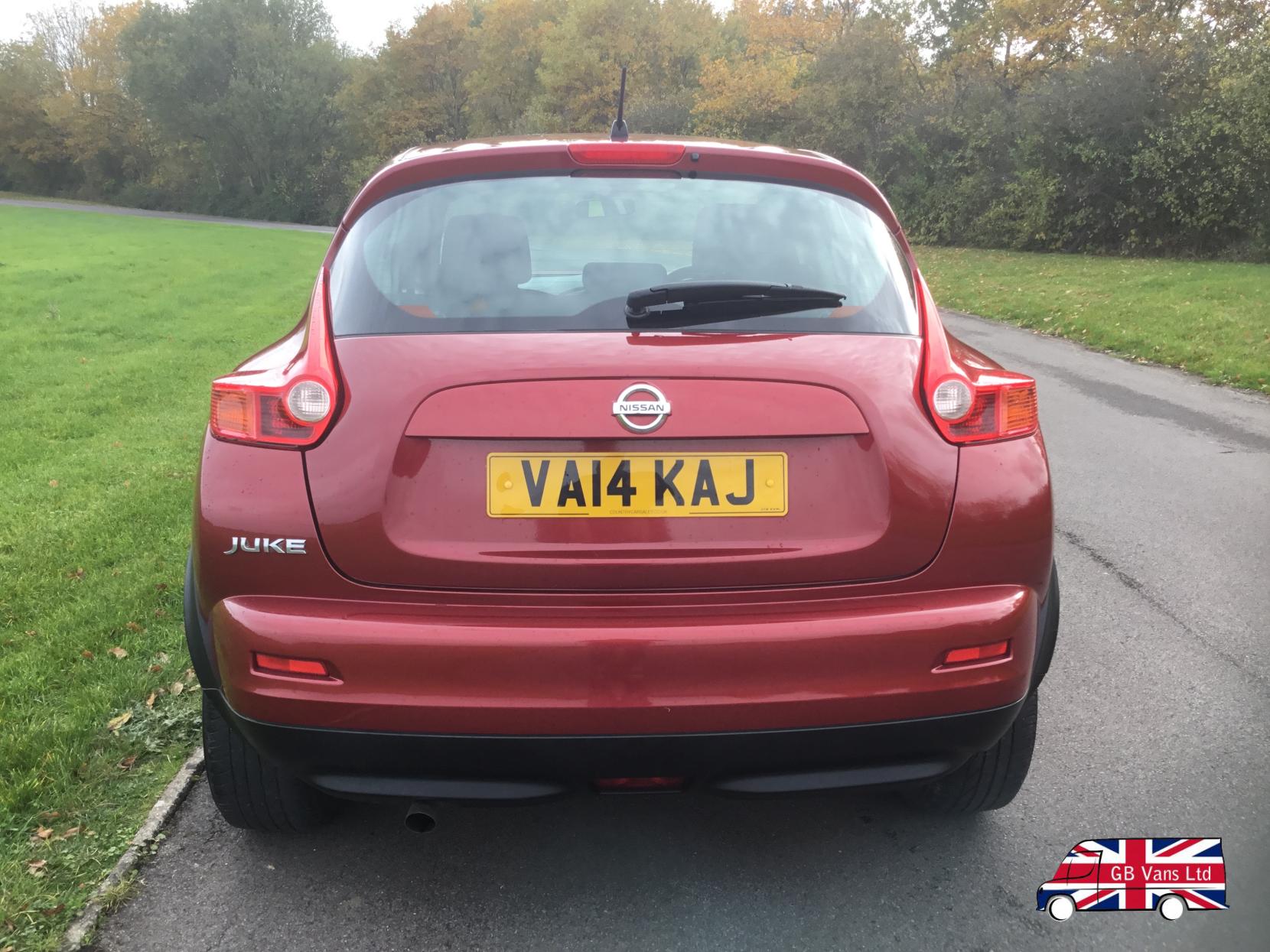 Nissan Juke 1.6 Acenta SUV 5dr Petrol Manual Euro 5 (s/s) (117 ps)