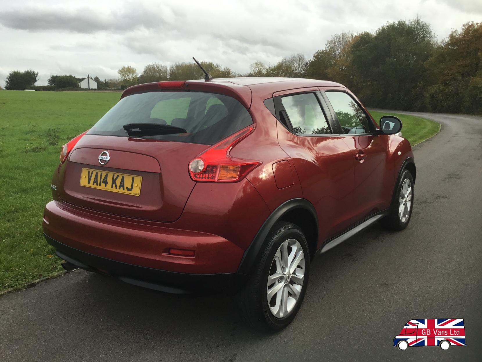 Nissan Juke 1.6 Acenta SUV 5dr Petrol Manual Euro 5 (s/s) (117 ps)