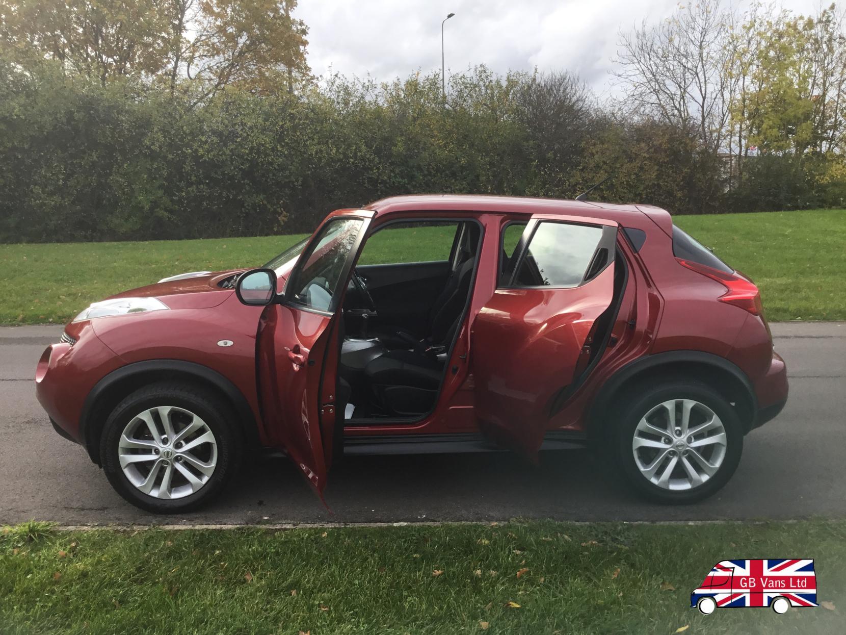 Nissan Juke 1.6 Acenta SUV 5dr Petrol Manual Euro 5 (s/s) (117 ps)