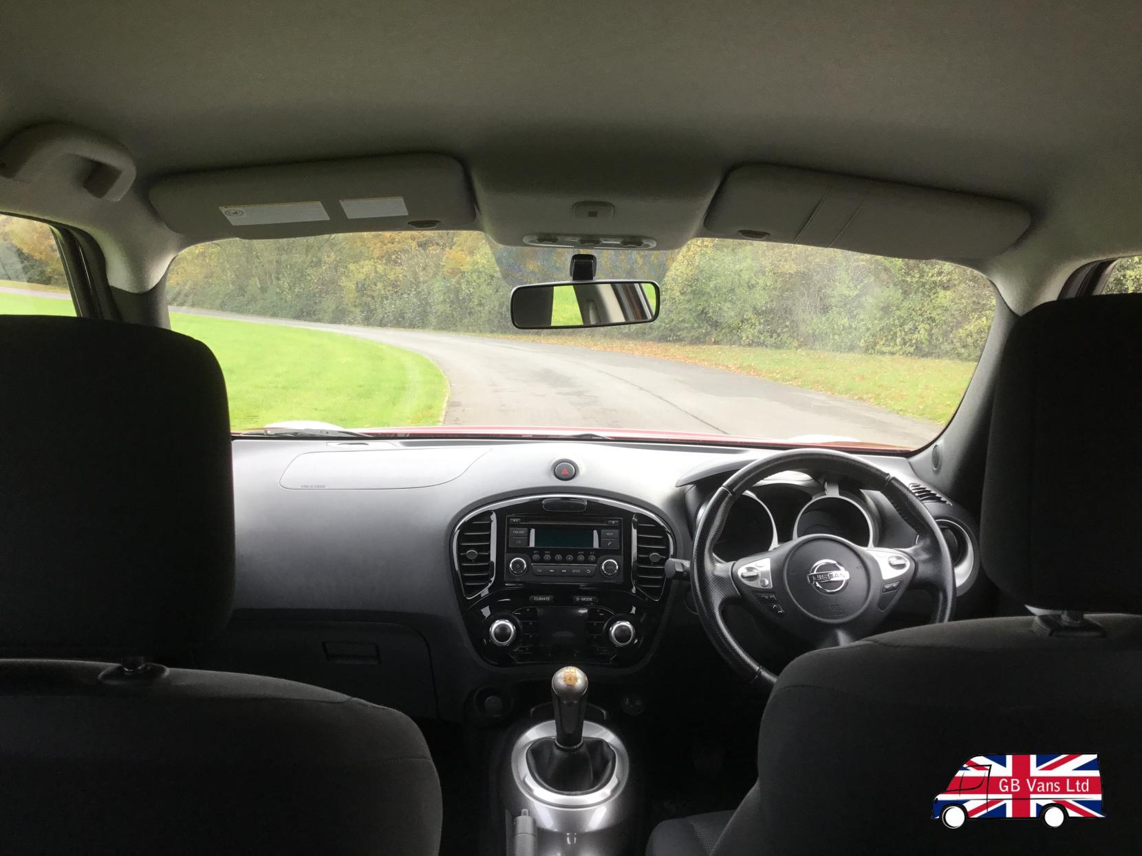 Nissan Juke 1.6 Acenta SUV 5dr Petrol Manual Euro 5 (s/s) (117 ps)