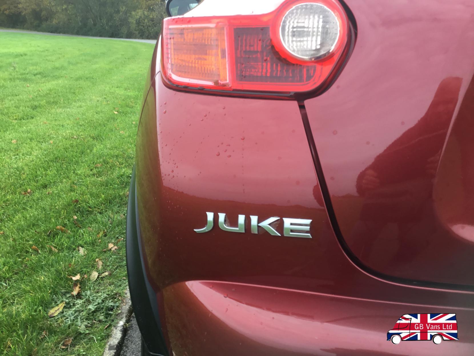 Nissan Juke 1.6 Acenta SUV 5dr Petrol Manual Euro 5 (s/s) (117 ps)