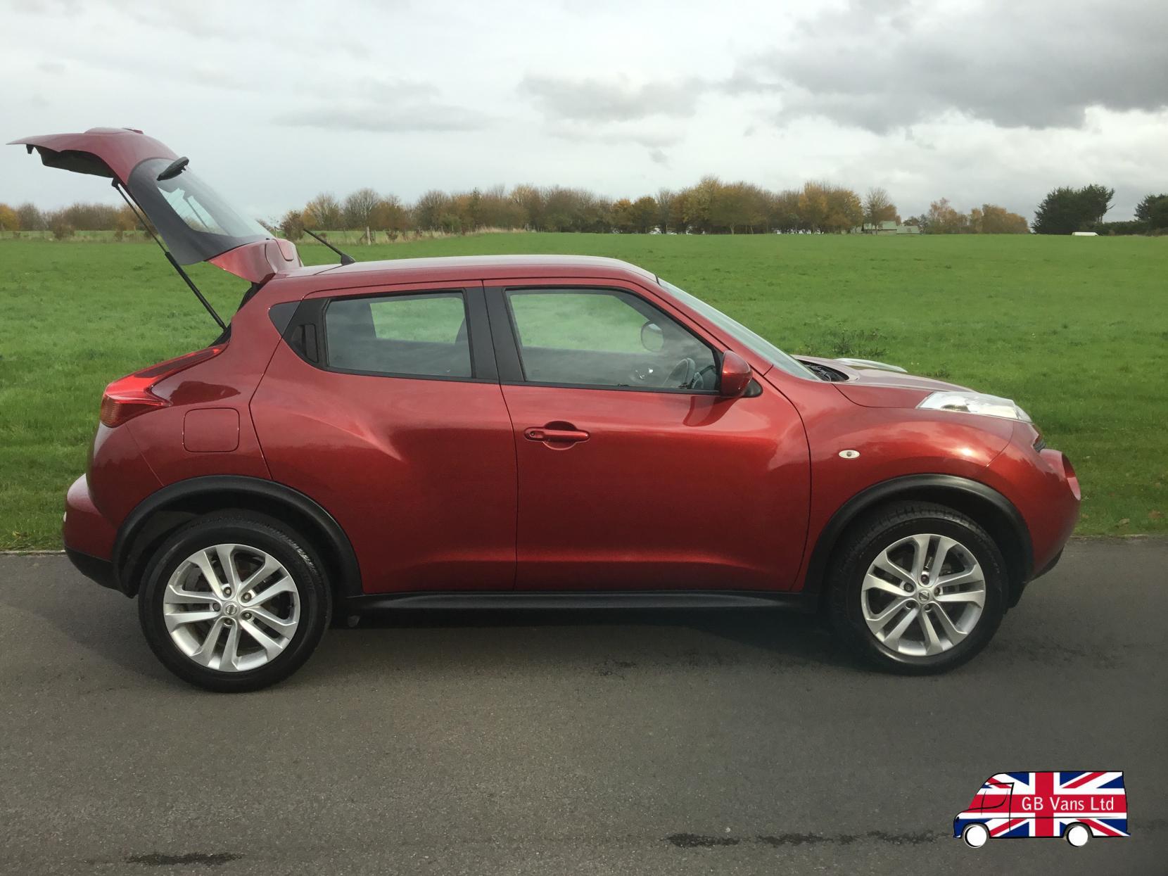 Nissan Juke 1.6 Acenta SUV 5dr Petrol Manual Euro 5 (s/s) (117 ps)