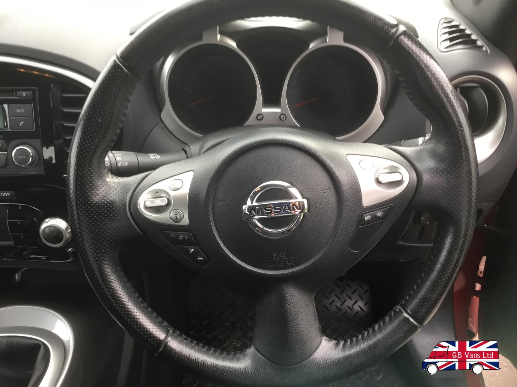 Nissan Juke 1.6 Acenta SUV 5dr Petrol Manual Euro 5 (s/s) (117 ps)