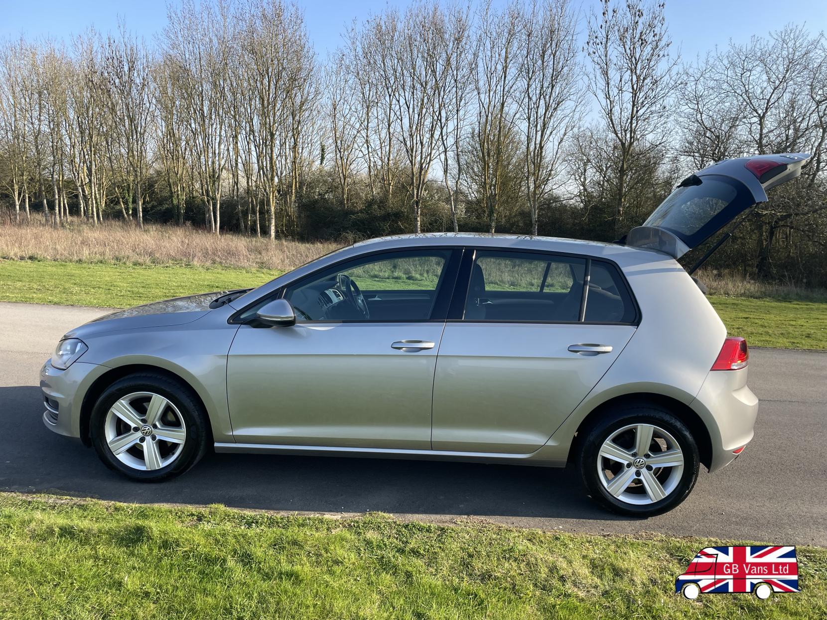 Volkswagen Golf 1.6 TDI BlueMotion Tech Match Edition Hatchback 5dr Diesel Manual Euro 6 (s/s) (110 ps)