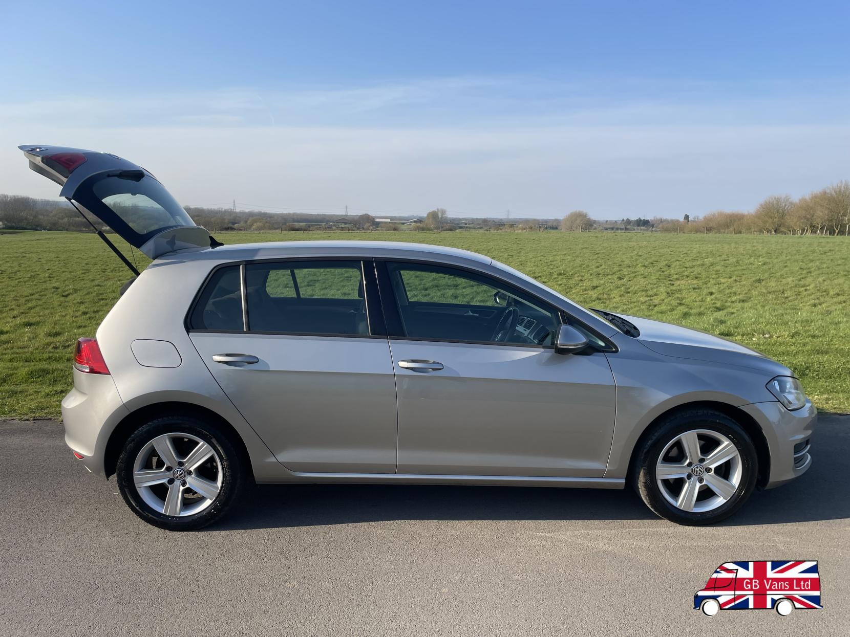 Volkswagen Golf 1.6 TDI BlueMotion Tech Match Edition Hatchback 5dr Diesel Manual Euro 6 (s/s) (110 ps)