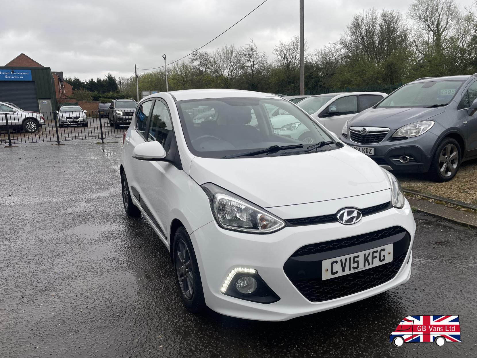 Hyundai i10 1.0 Premium Hatchback 5dr Petrol Manual Euro 5 (66 ps)