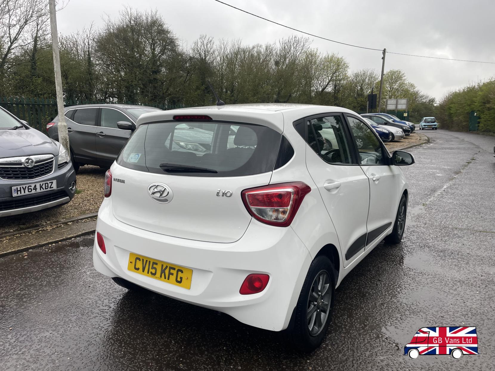 Hyundai i10 1.0 Premium Hatchback 5dr Petrol Manual Euro 5 (66 ps)
