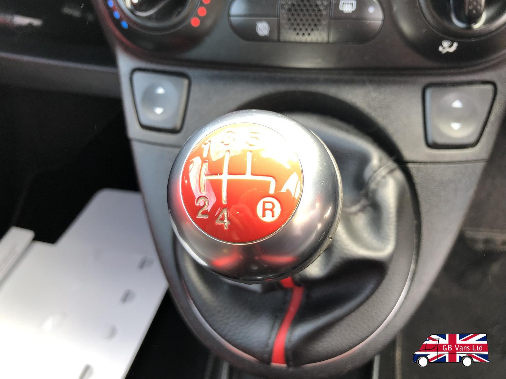 Fiat 500 1.2 S Hatchback 3dr Petrol Manual Euro 6 (s/s) (69 bhp)