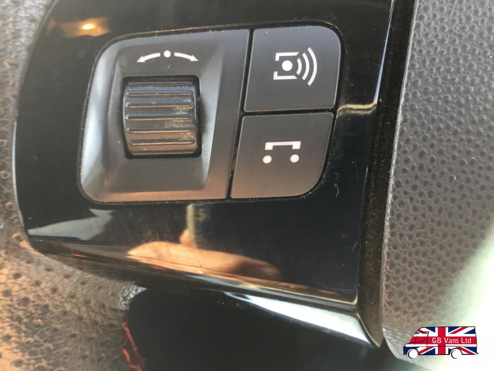 Vauxhall Corsa 1.2 16V SXi Hatchback 5dr Petrol Manual Euro 5 (A/C) (85 ps)