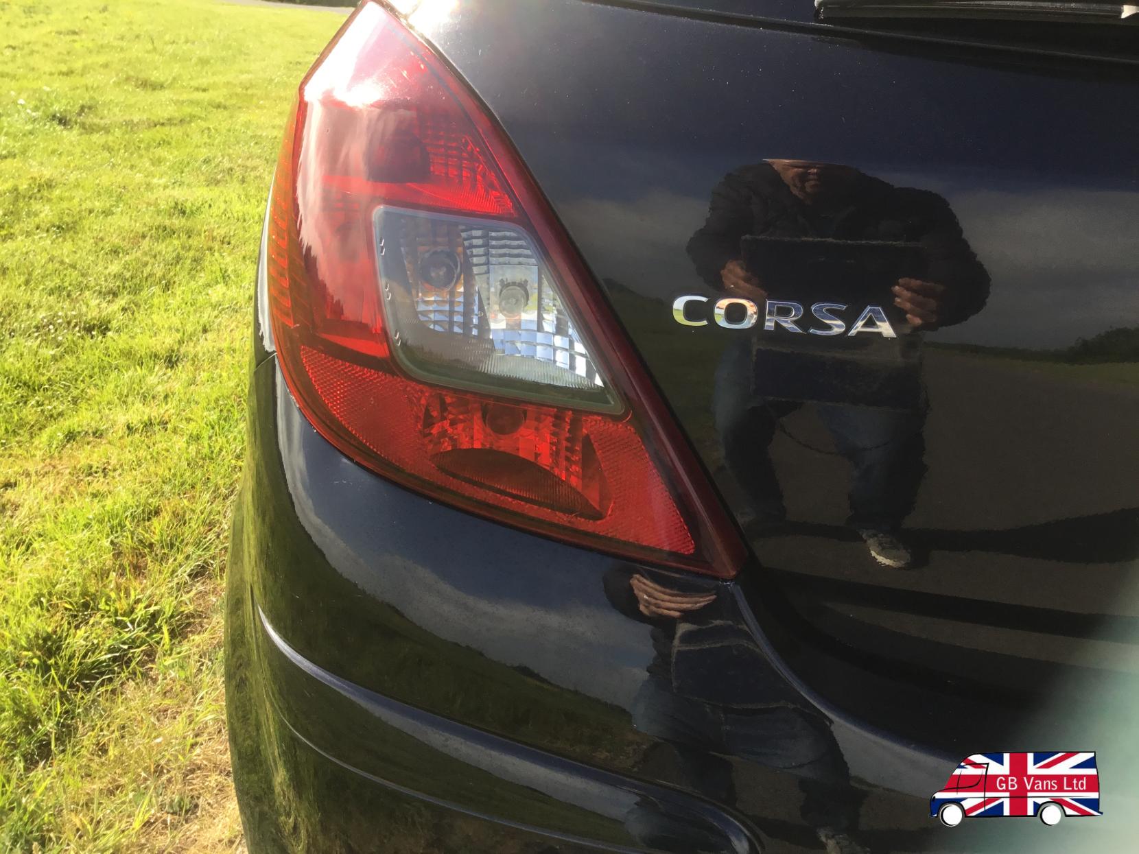 Vauxhall Corsa 1.2 16V SXi Hatchback 5dr Petrol Manual Euro 5 (A/C) (85 ps)