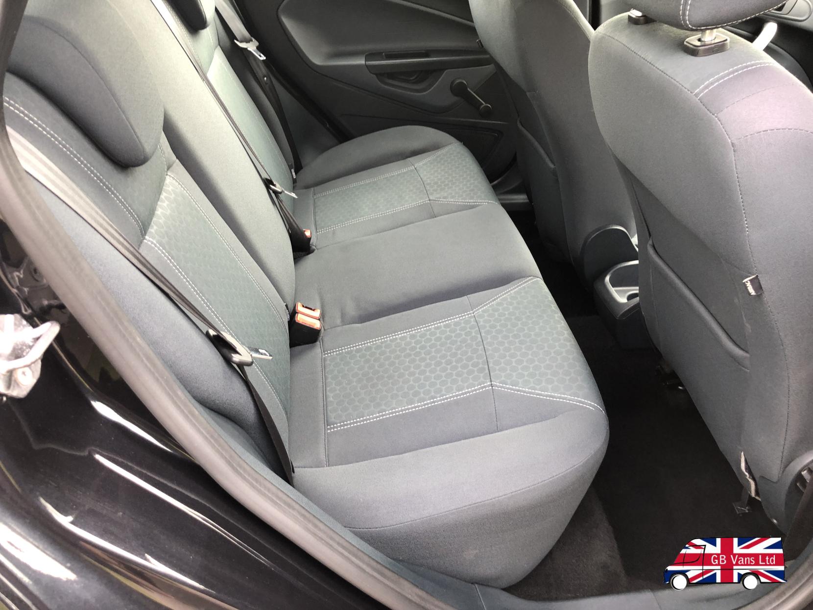 Ford Fiesta 1.4 Zetec Hatchback 5dr Petrol Automatic (154 g/km, 94 bhp)