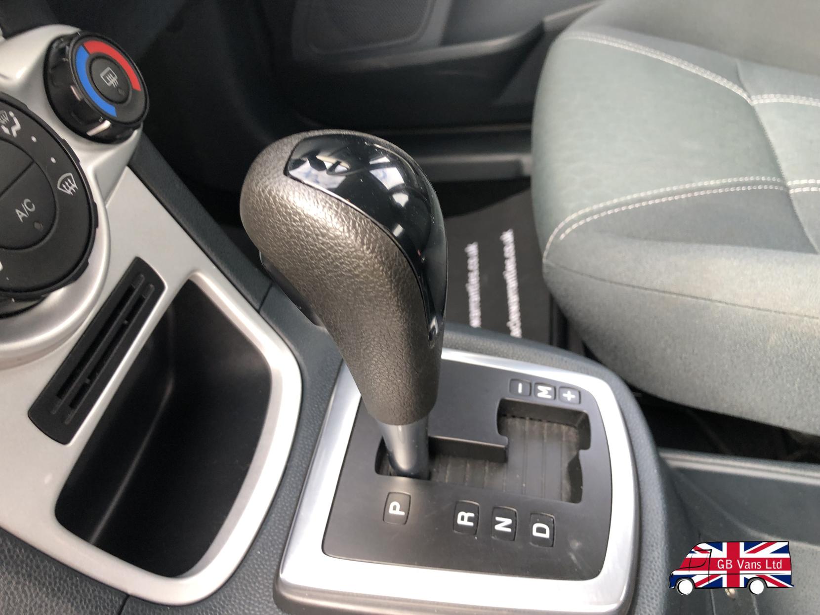 Ford Fiesta 1.4 Zetec Hatchback 5dr Petrol Automatic (154 g/km, 94 bhp)