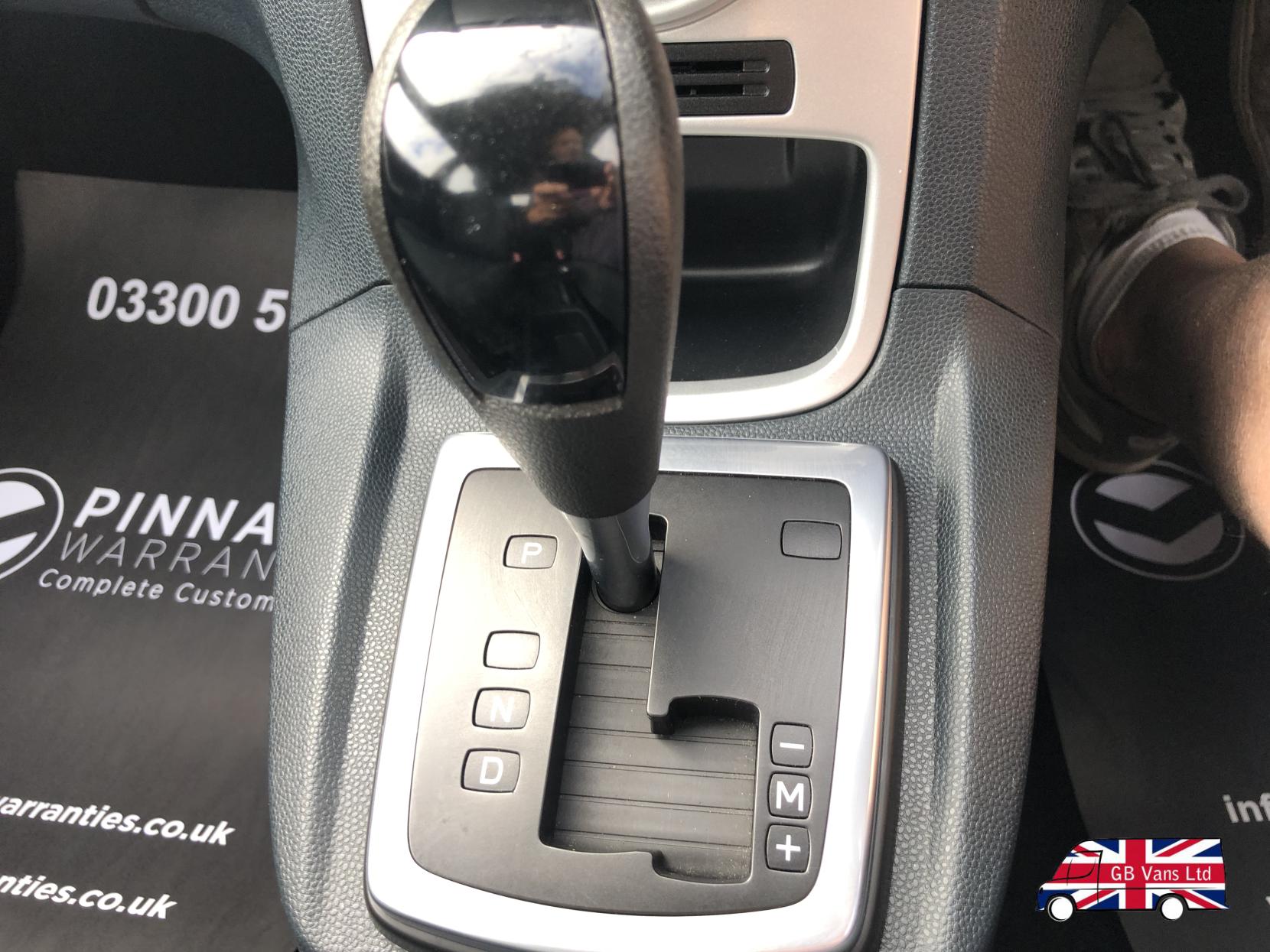 Ford Fiesta 1.4 Zetec Hatchback 5dr Petrol Automatic (154 g/km, 94 bhp)