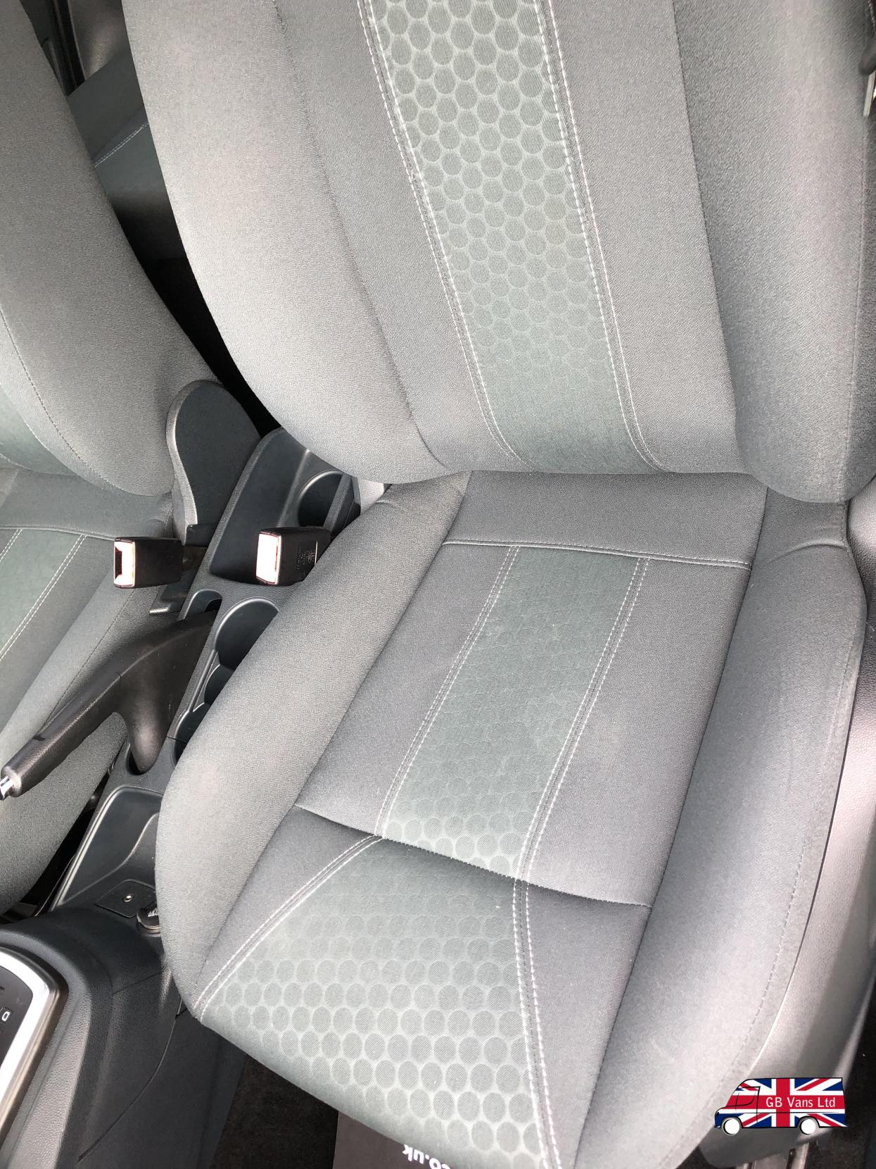 Ford Fiesta 1.4 Zetec Hatchback 5dr Petrol Automatic (154 g/km, 94 bhp)