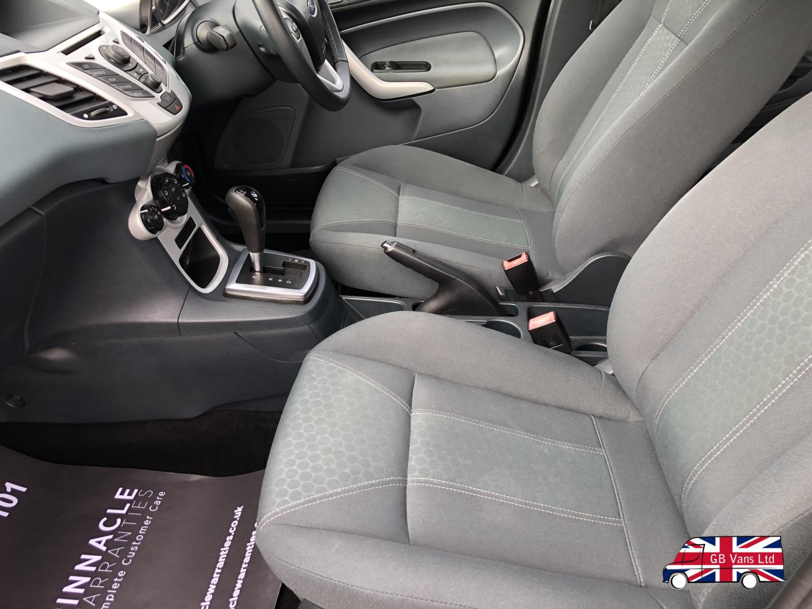 Ford Fiesta 1.4 Zetec Hatchback 5dr Petrol Automatic (154 g/km, 94 bhp)