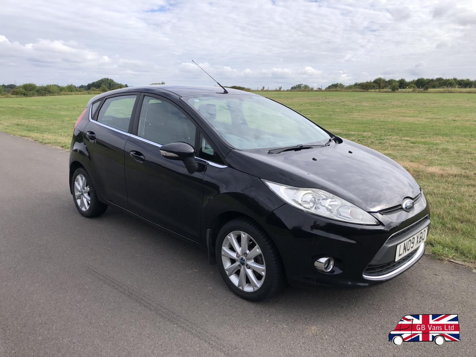 Ford Fiesta 1.4 Zetec Hatchback 5dr Petrol Automatic (154 g/km, 94 bhp)