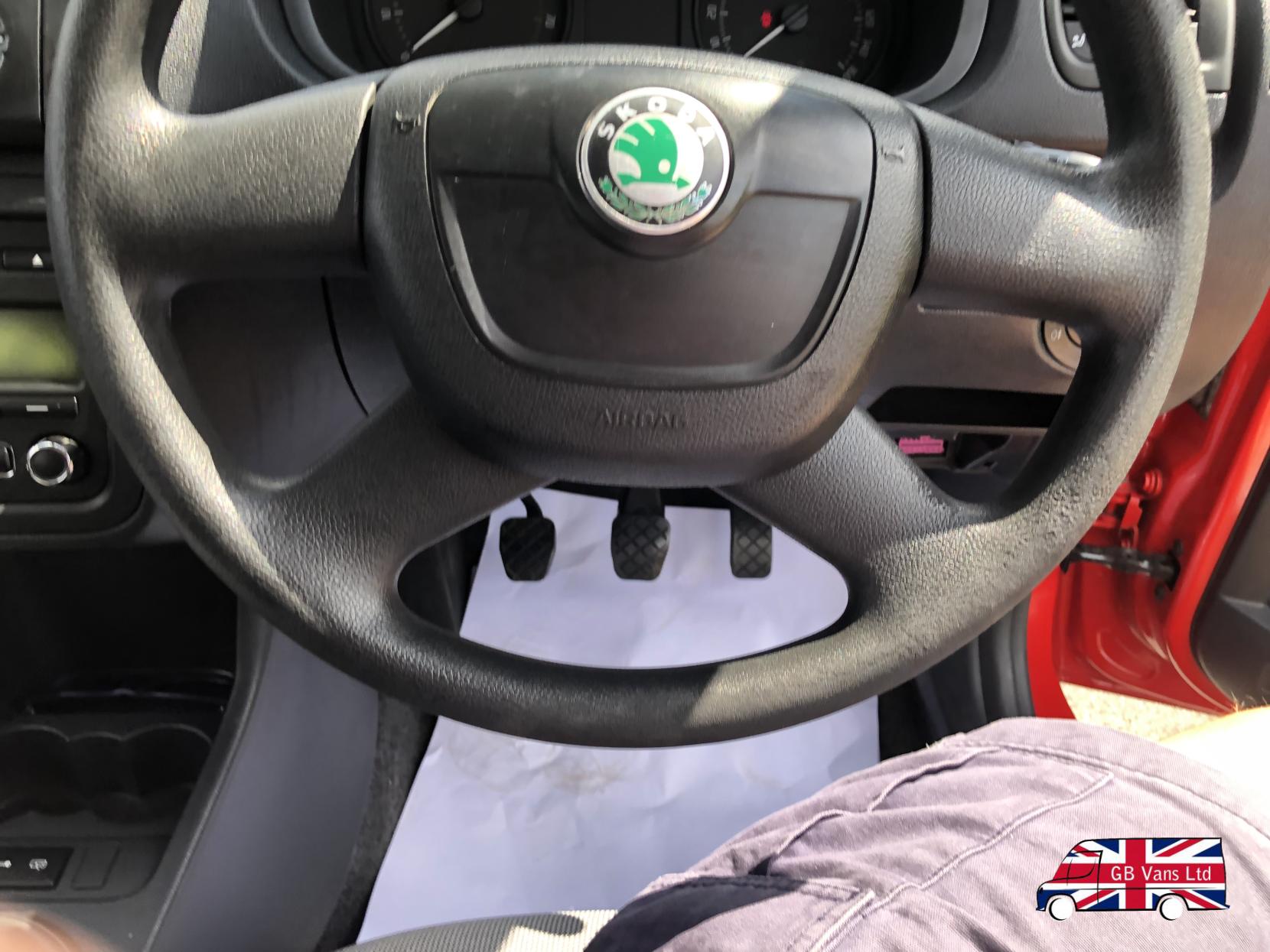 Skoda Fabia 1.2 S Hatchback 5dr Petrol Manual Euro 5 (69 ps)