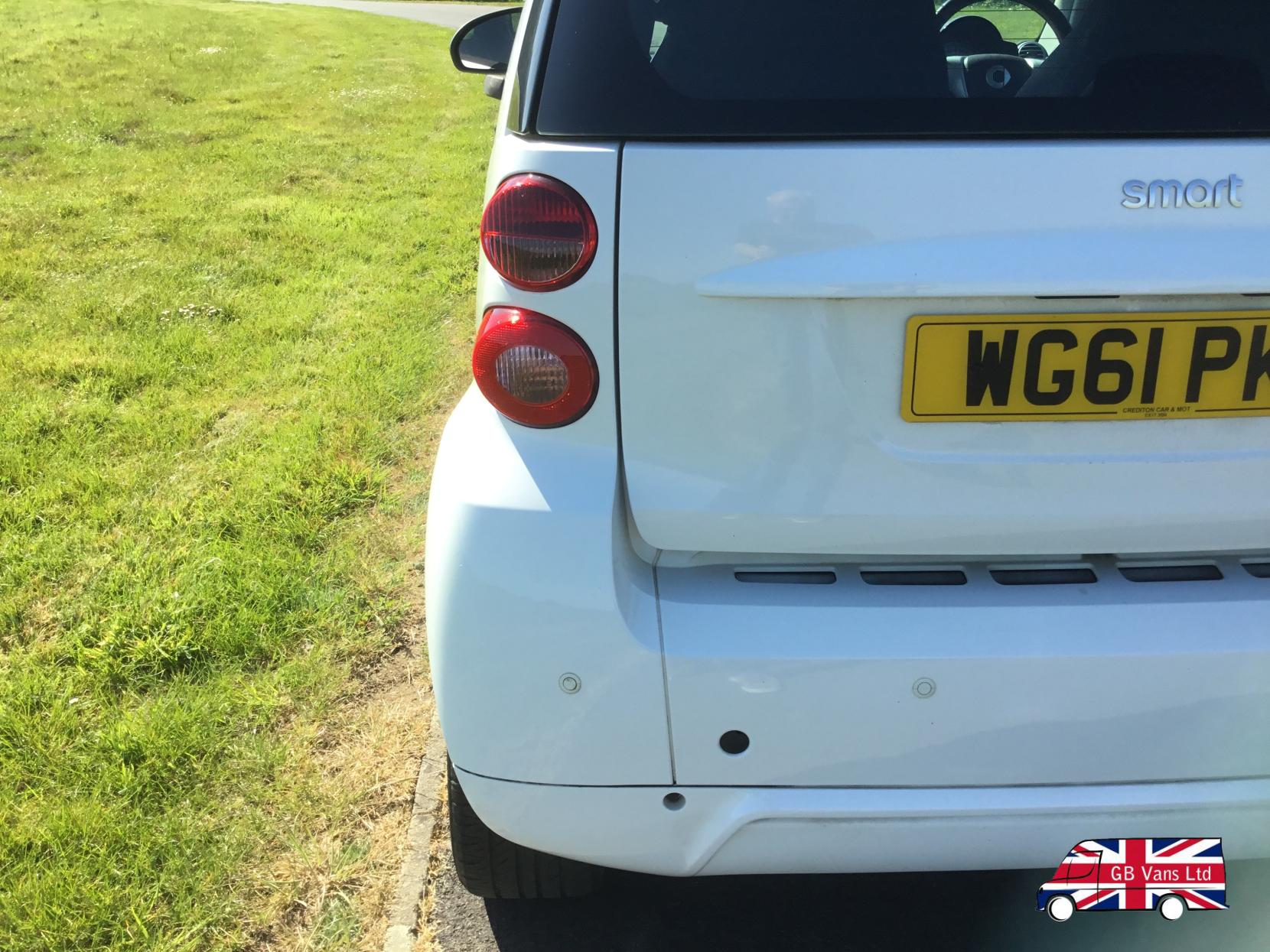 Smart fortwo 1.0 MHD Pulse Coupe 2dr Petrol SoftTouch Euro 5 (s/s) (71 bhp)