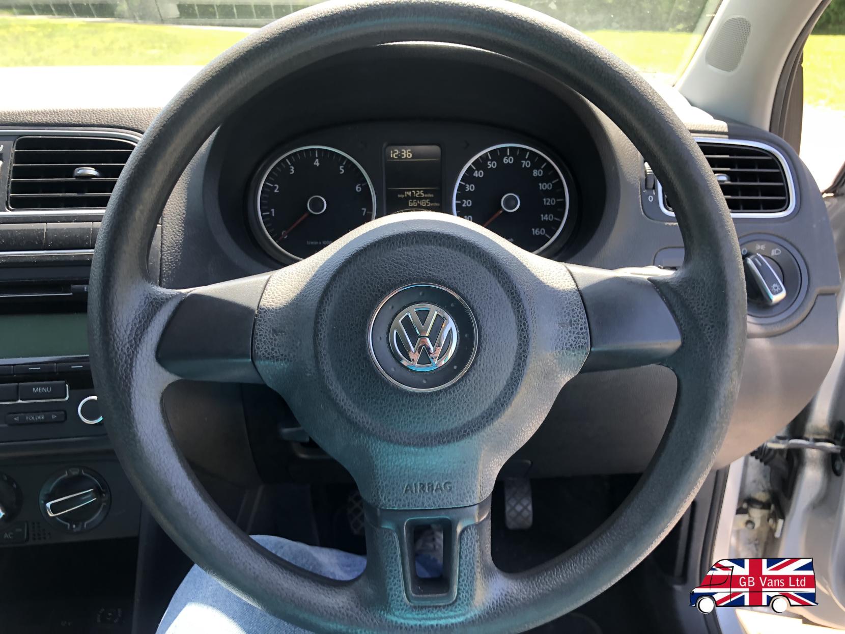 Volkswagen Polo 1.2 Moda Hatchback 5dr Petrol Manual Euro 5 (70 ps)