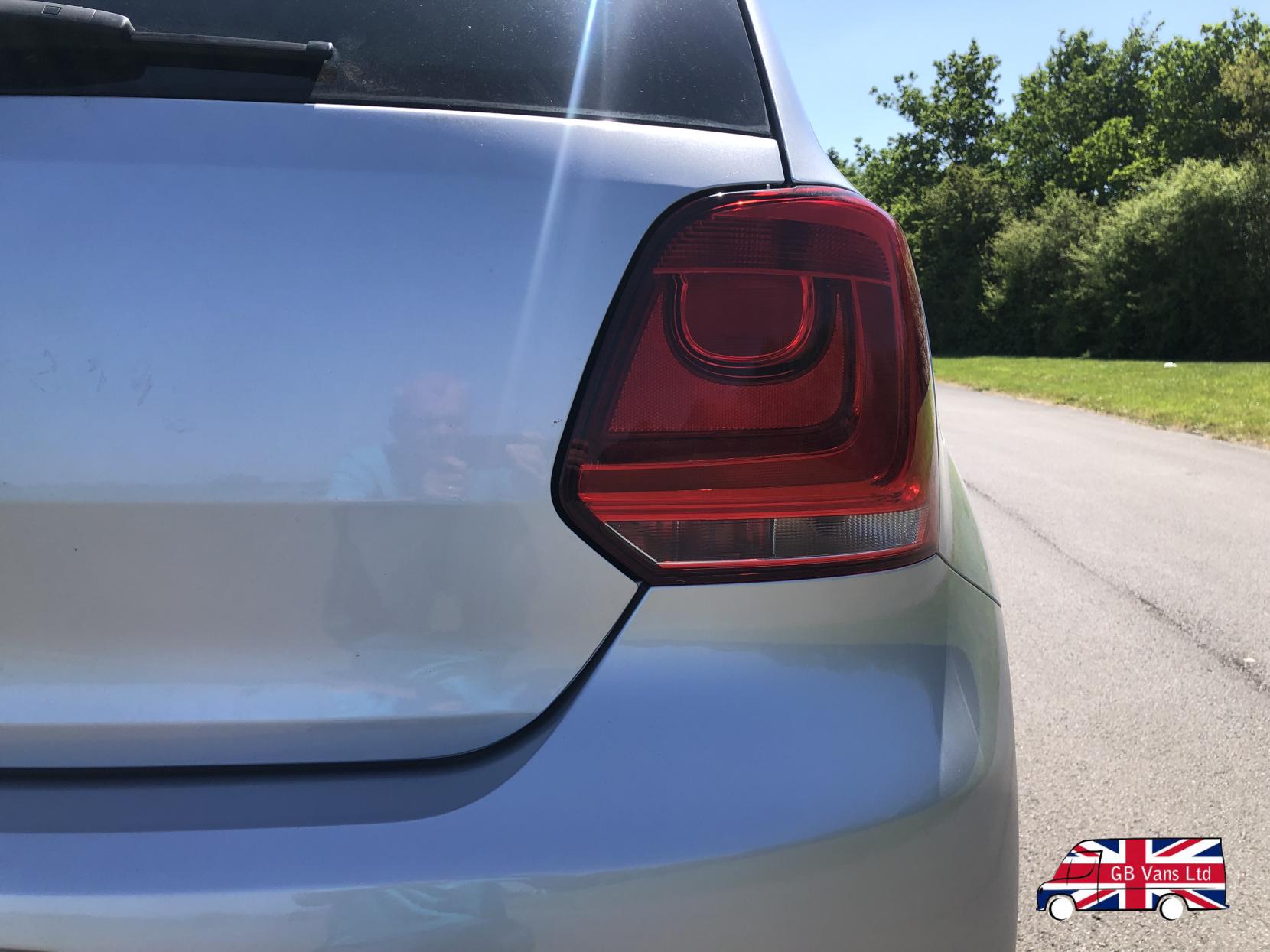 Volkswagen Polo 1.2 Moda Hatchback 5dr Petrol Manual Euro 5 (70 ps)