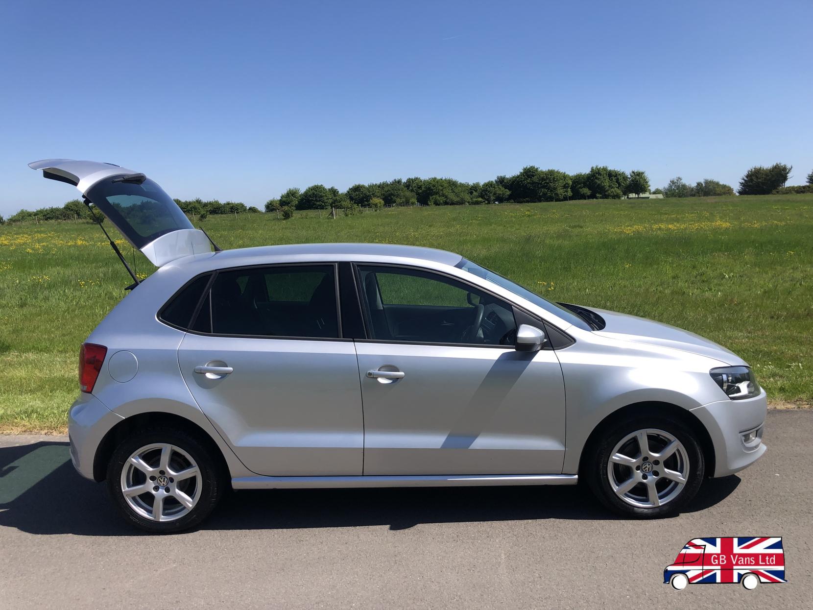 Volkswagen Polo 1.2 Moda Hatchback 5dr Petrol Manual Euro 5 (70 ps)
