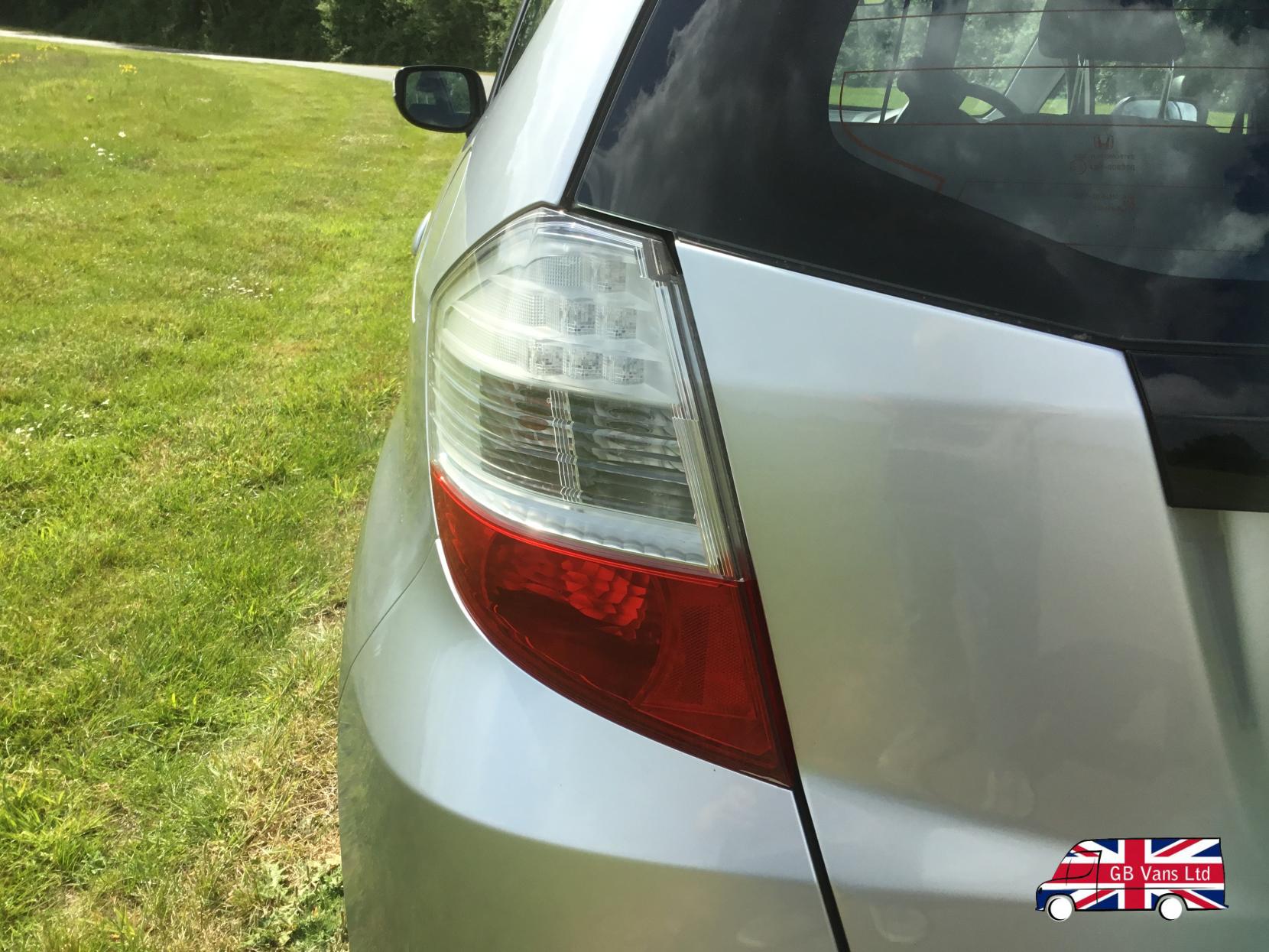 Honda Jazz 1.4 i-VTEC ES Hatchback 5dr Petrol Manual Euro 4 (100 ps)