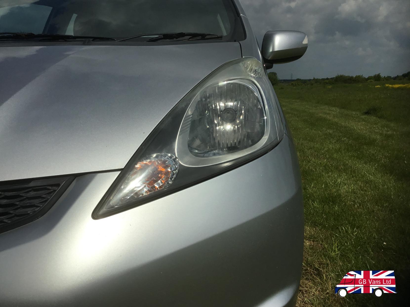Honda Jazz 1.4 i-VTEC ES Hatchback 5dr Petrol Manual Euro 4 (100 ps)