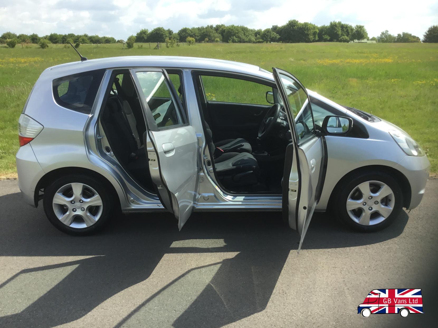 Honda Jazz 1.4 i-VTEC ES Hatchback 5dr Petrol Manual Euro 4 (100 ps)