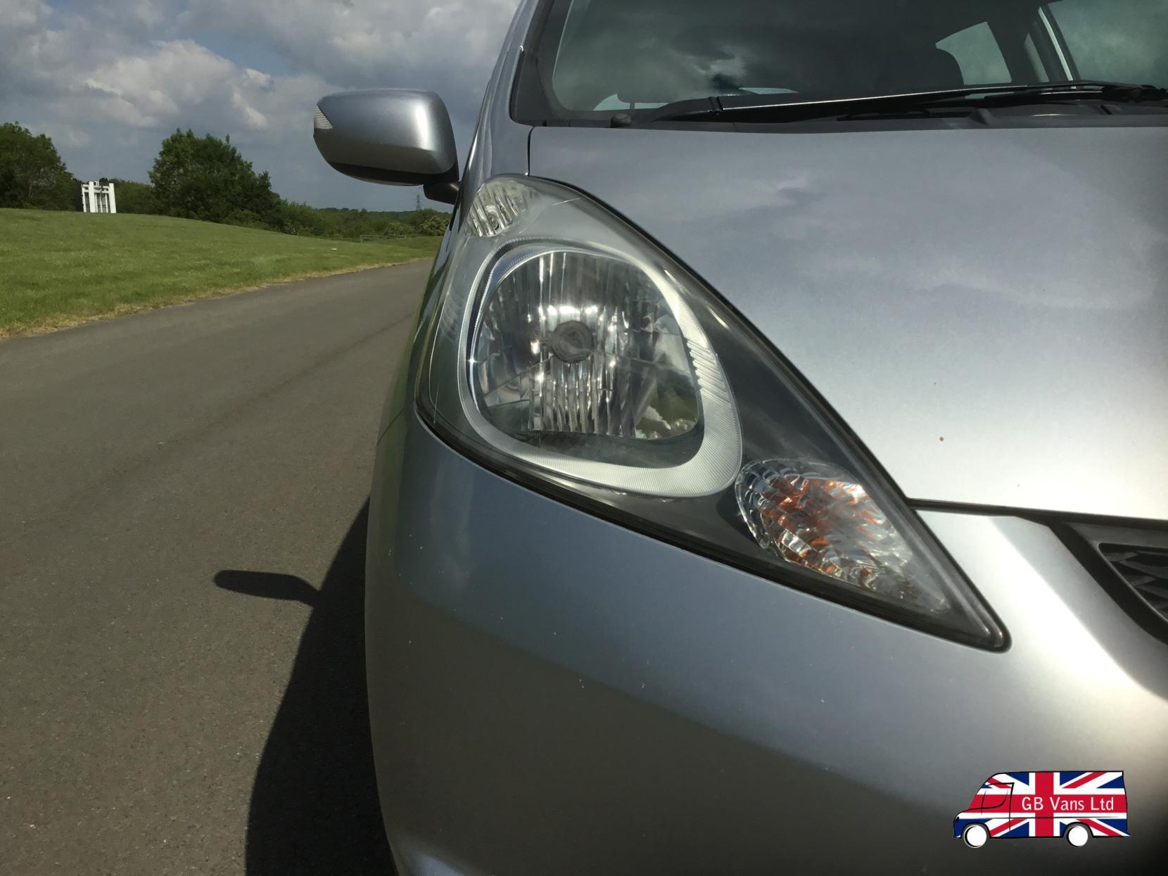 Honda Jazz 1.4 i-VTEC ES Hatchback 5dr Petrol Manual Euro 4 (100 ps)