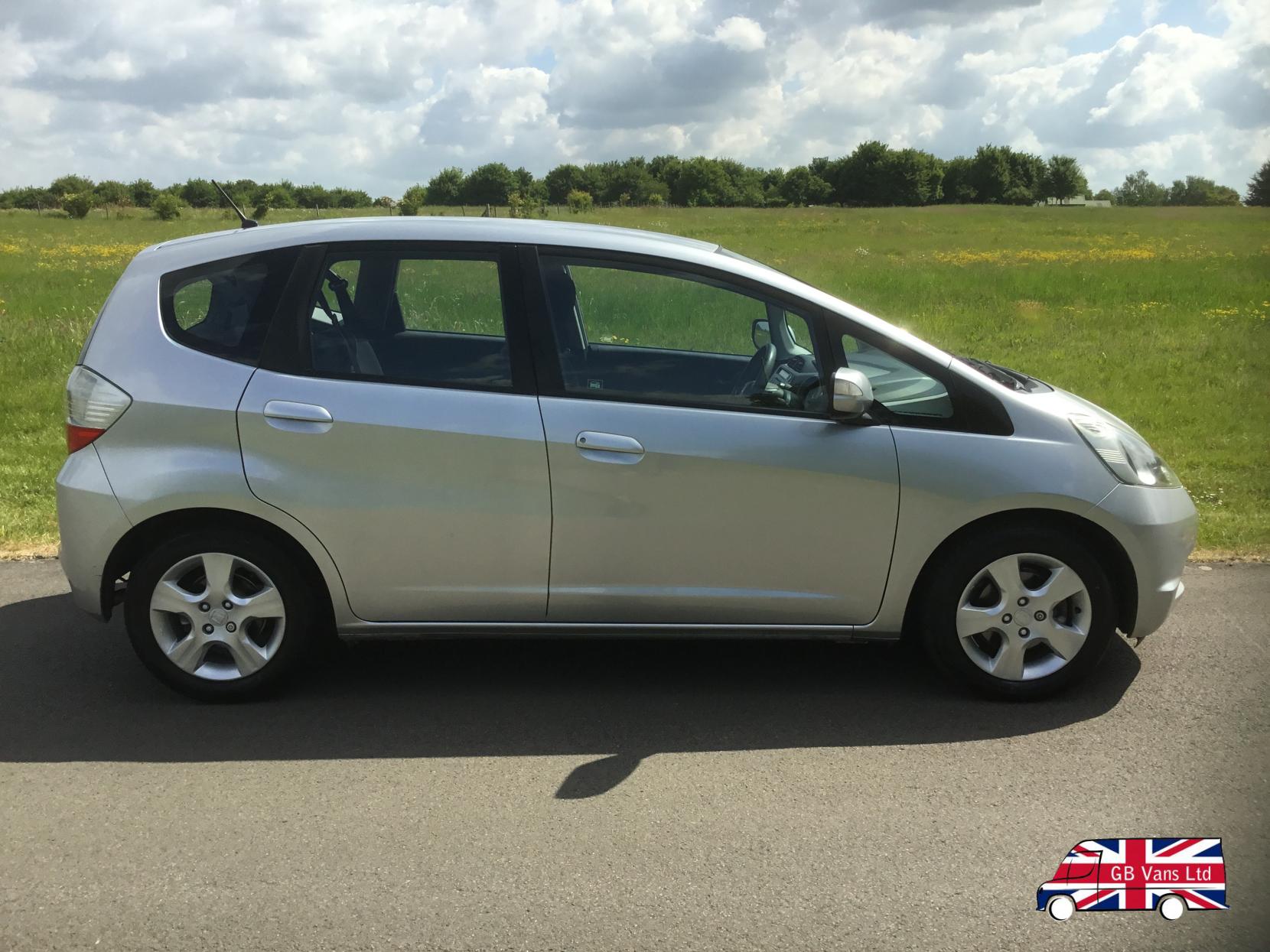 Honda Jazz 1.4 i-VTEC ES Hatchback 5dr Petrol Manual Euro 4 (100 ps)