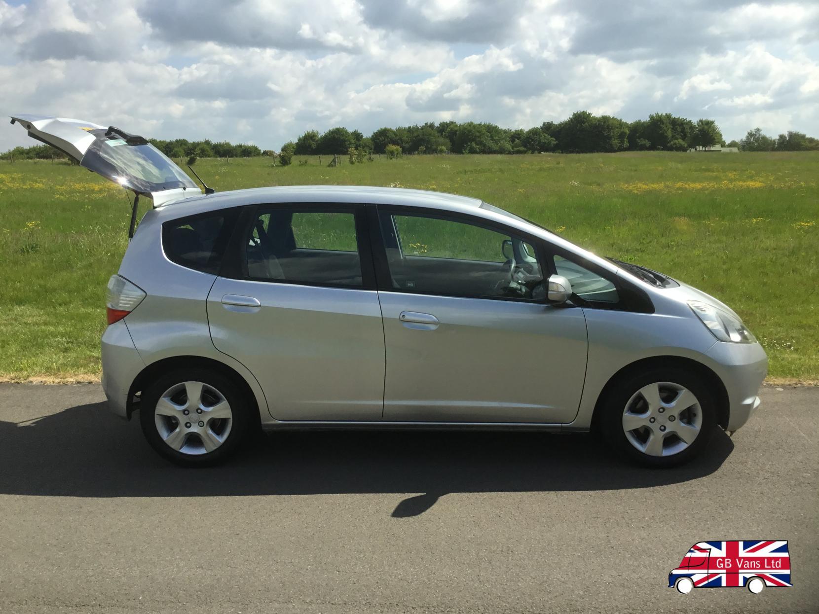 Honda Jazz 1.4 i-VTEC ES Hatchback 5dr Petrol Manual Euro 4 (100 ps)
