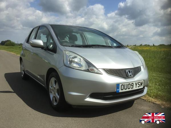 Honda Jazz 1.4 i-VTEC ES Hatchback 5dr Petrol Manual Euro 4 (100 ps)