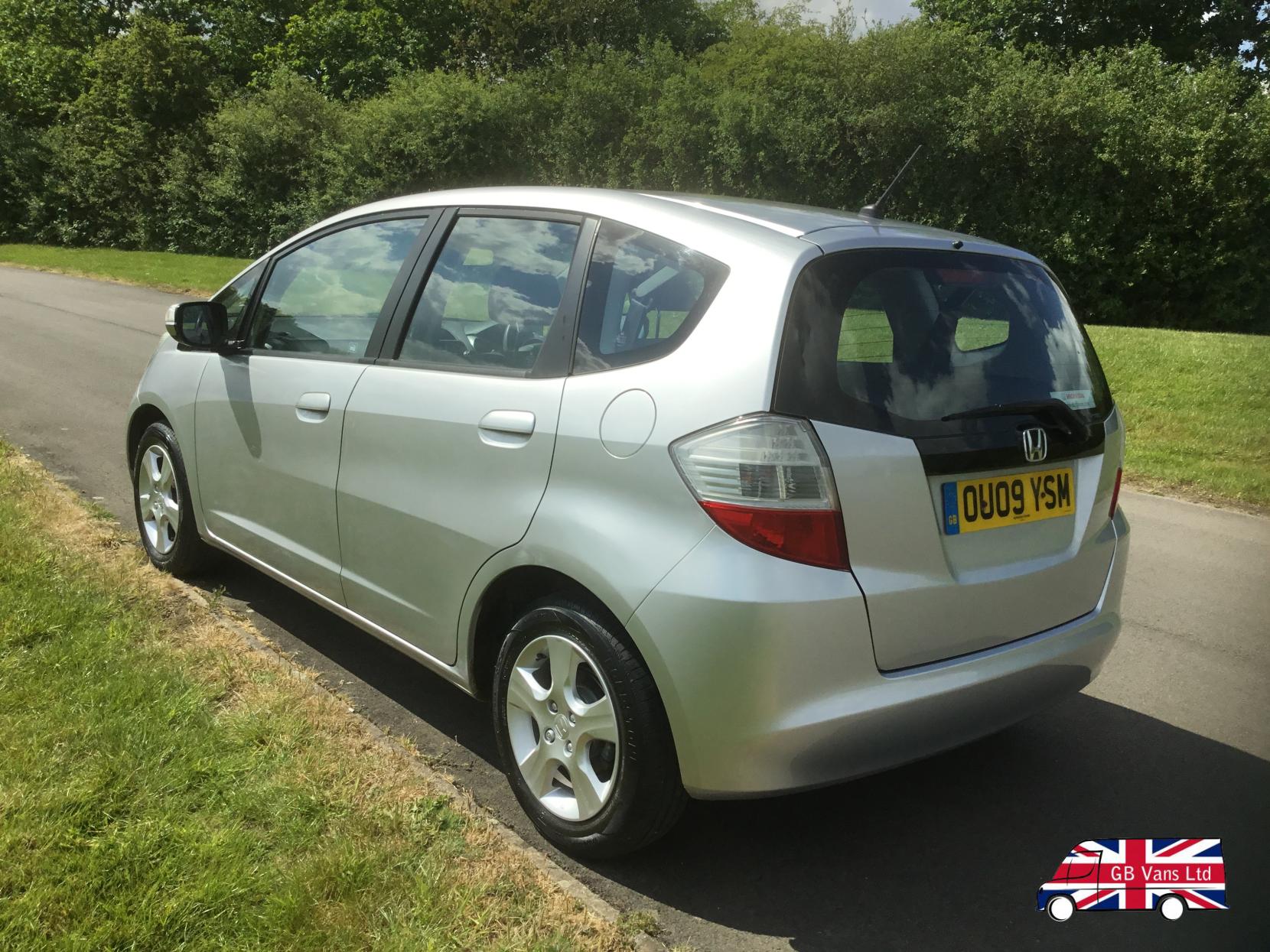 Honda Jazz 1.4 i-VTEC ES Hatchback 5dr Petrol Manual Euro 4 (100 ps)