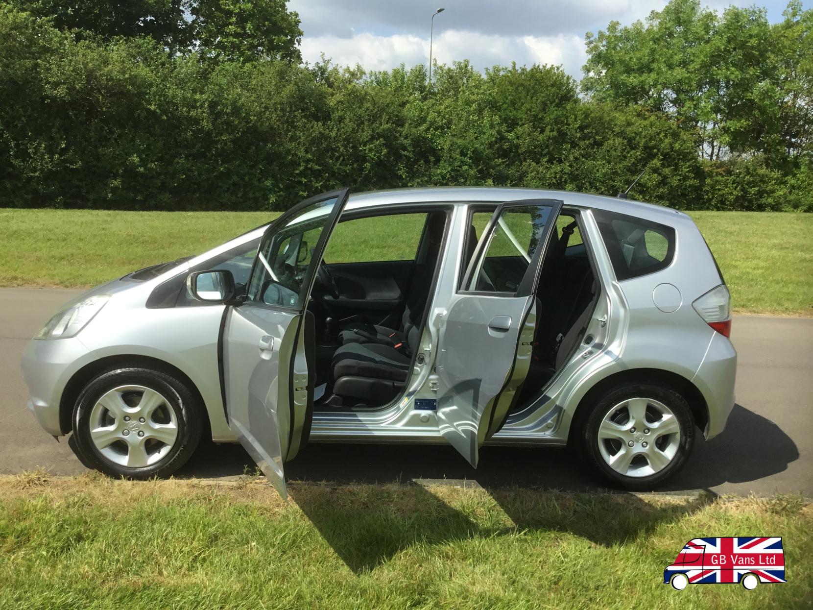 Honda Jazz 1.4 i-VTEC ES Hatchback 5dr Petrol Manual Euro 4 (100 ps)