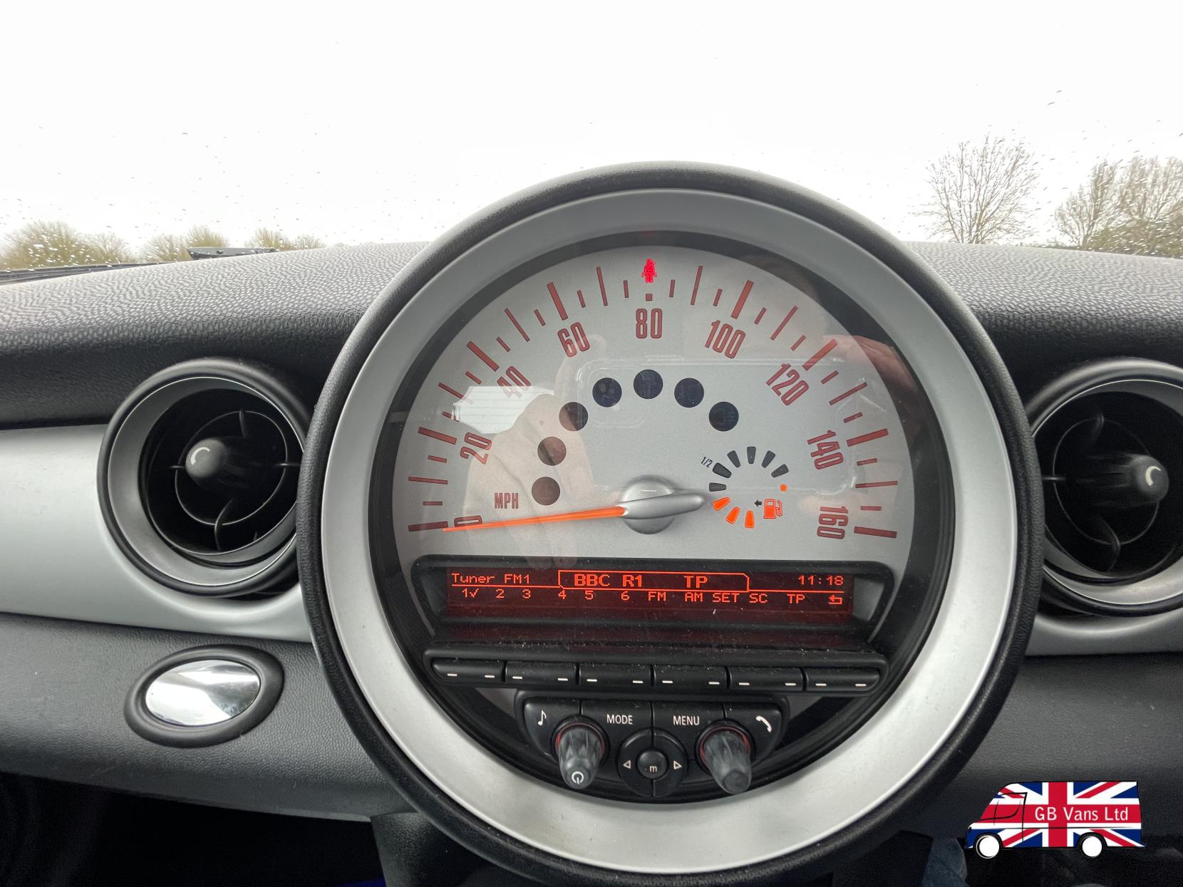MINI Hatch 1.6 Cooper Hatchback 3dr Petrol Manual Euro 5 (s/s) (122 ps)