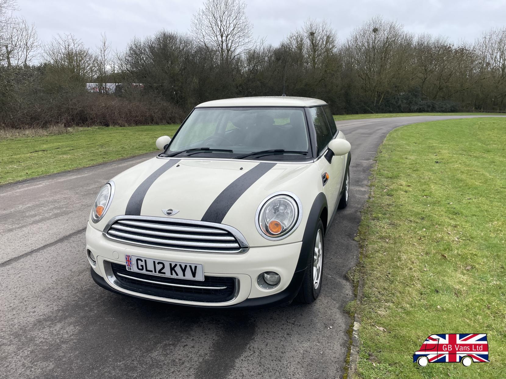 MINI Hatch 1.6 Cooper Hatchback 3dr Petrol Manual Euro 5 (s/s) (122 ps)