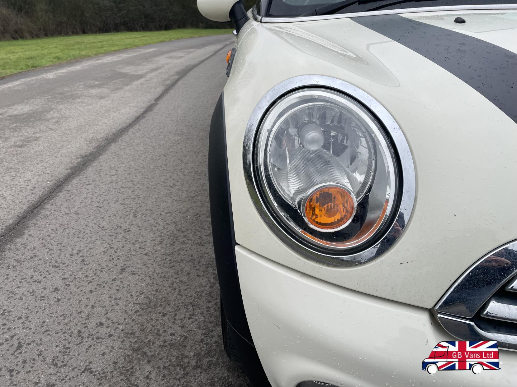 MINI Hatch 1.6 Cooper Hatchback 3dr Petrol Manual Euro 5 (s/s) (122 ps)