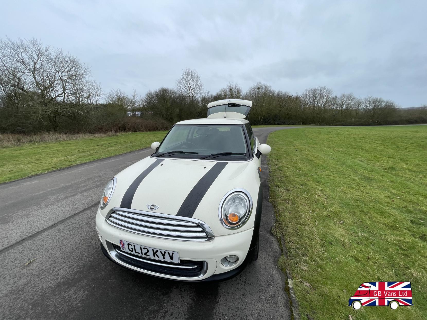 MINI Hatch 1.6 Cooper Hatchback 3dr Petrol Manual Euro 5 (s/s) (122 ps)