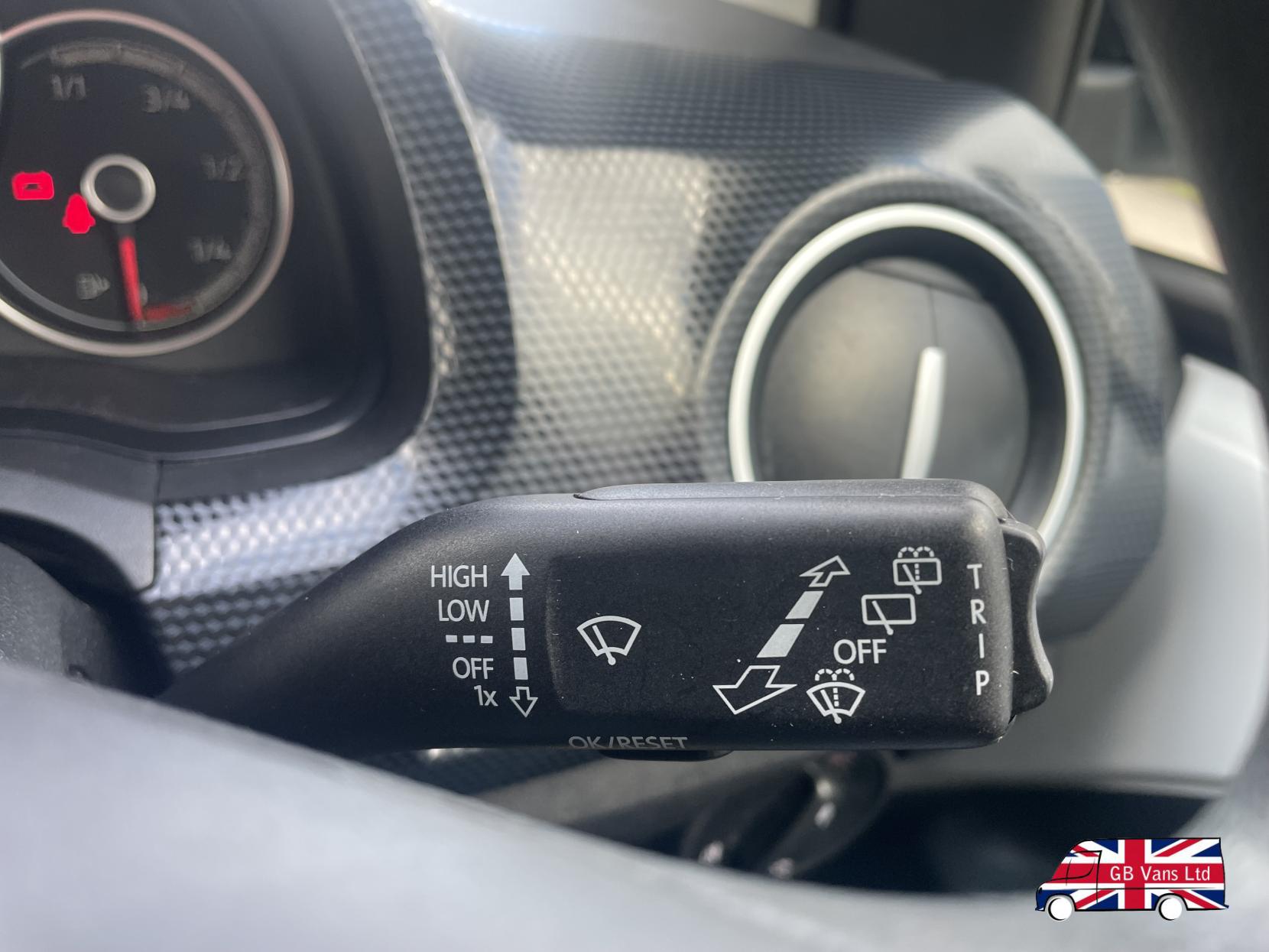 Volkswagen up! 1.0 Move up! Hatchback 5dr Petrol Manual Euro 6 (s/s) (60 ps)