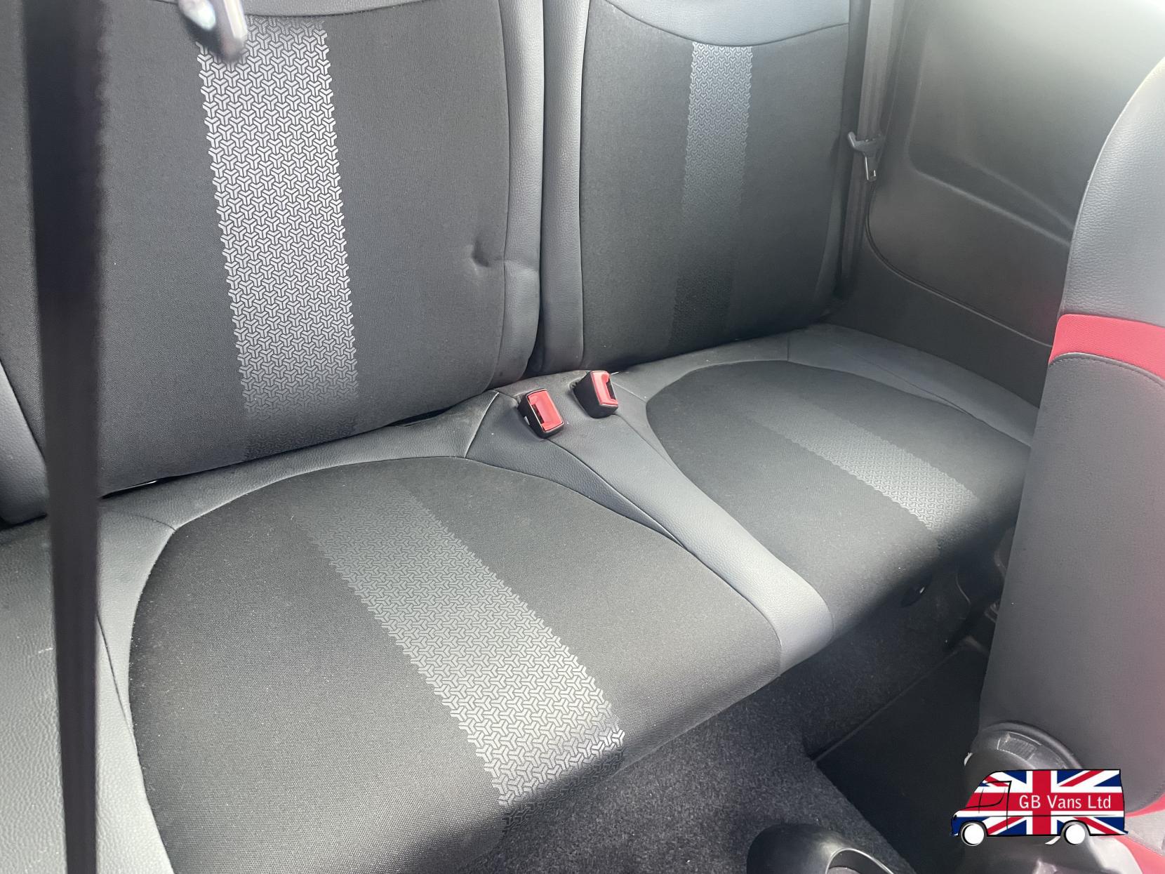 Fiat 500 0.9 TwinAir S Hatchback 3dr Petrol Manual Euro 6 (s/s) (105 ps)